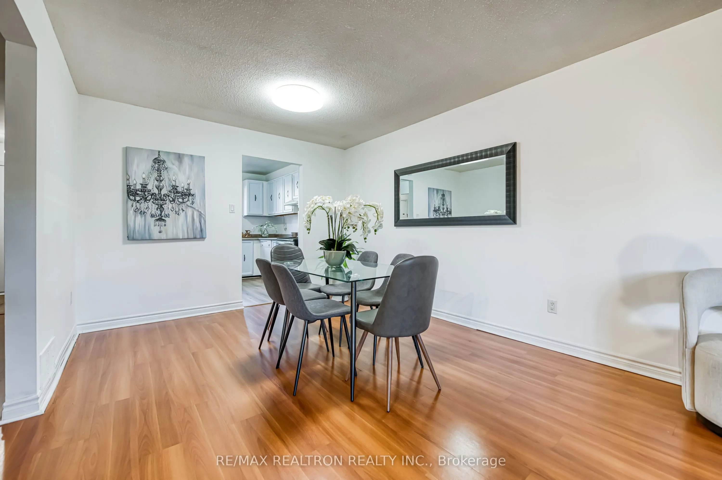 91 L'Amoreaux Drive, #79