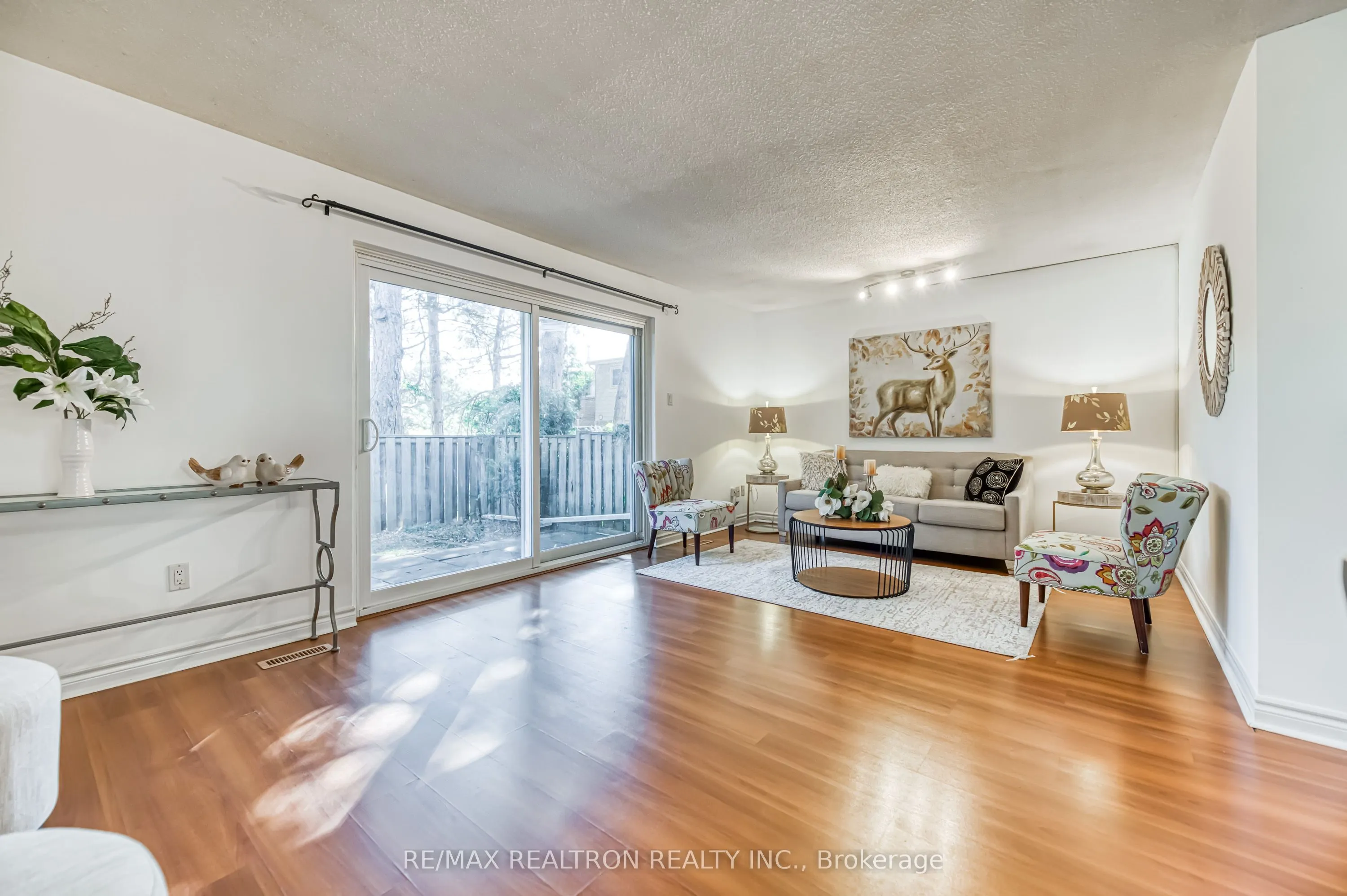 91 L'Amoreaux Drive, #79