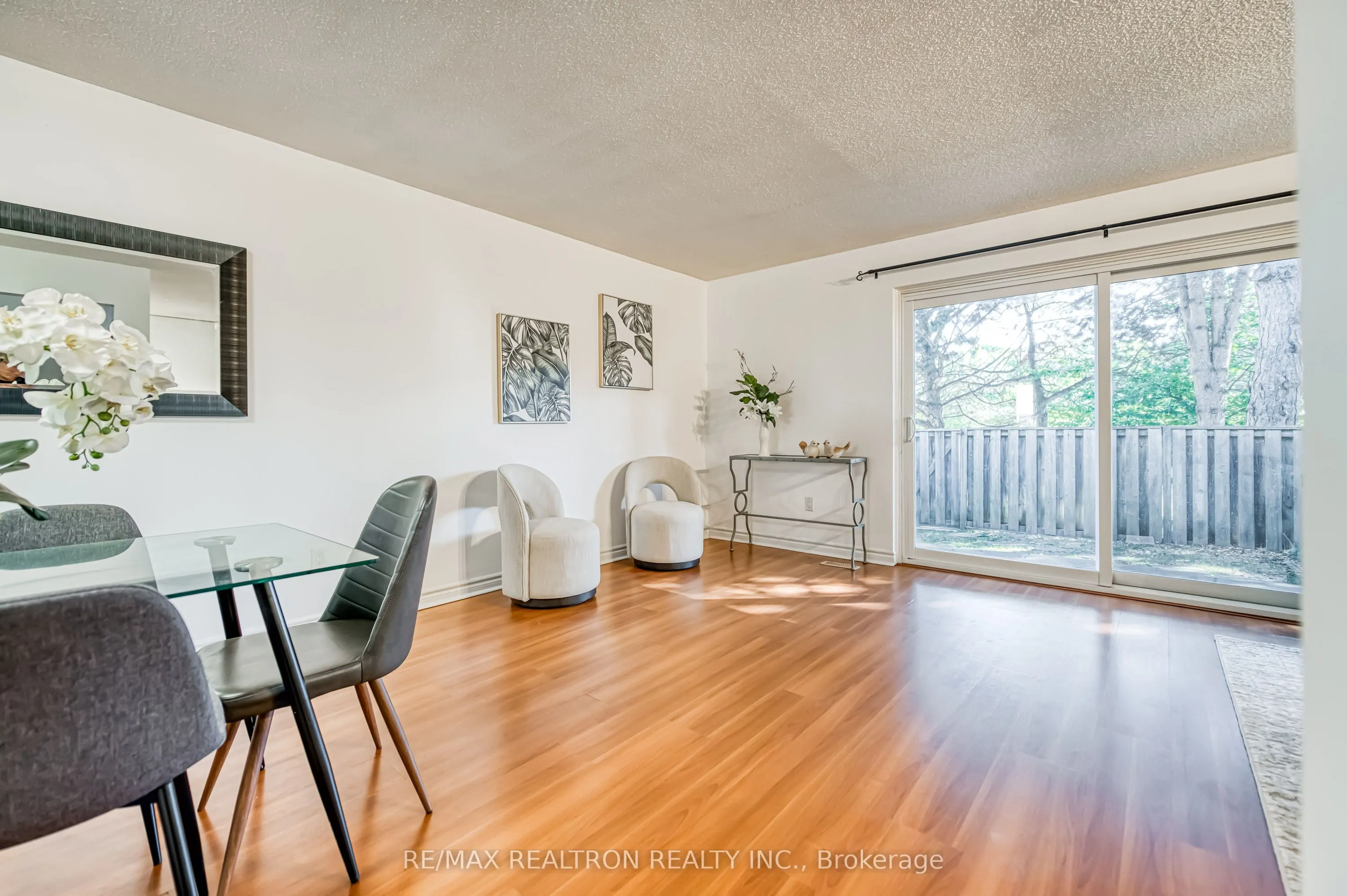 91 L'Amoreaux Drive, #79