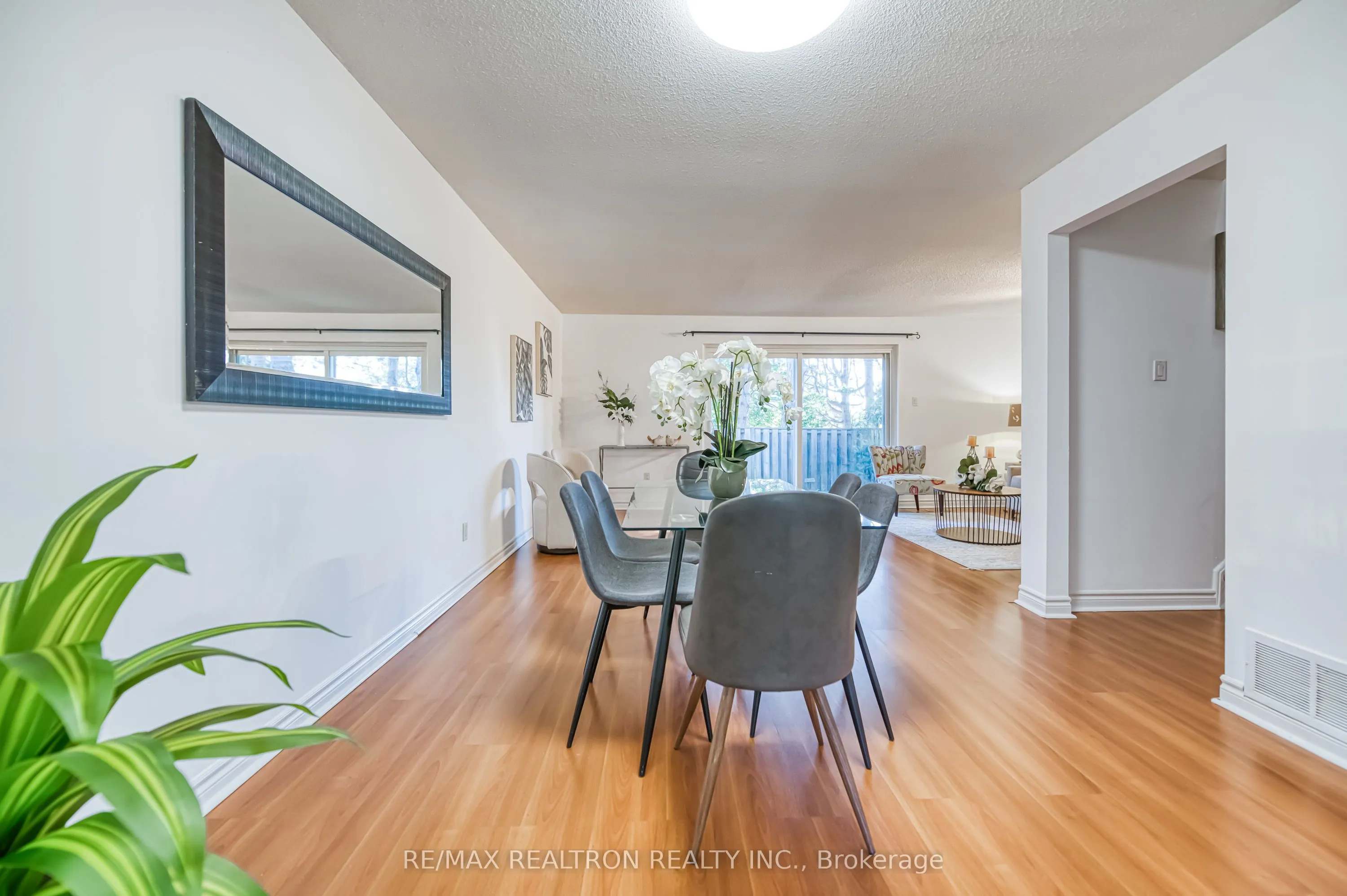 91 L'Amoreaux Drive, #79