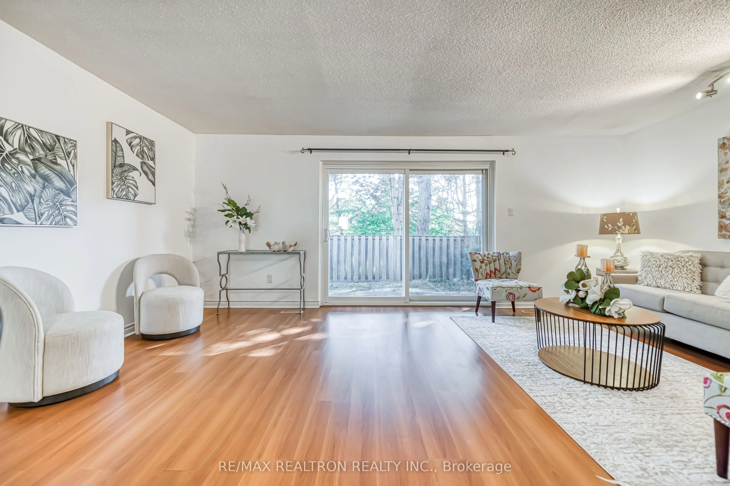 91 L'Amoreaux Drive, #79