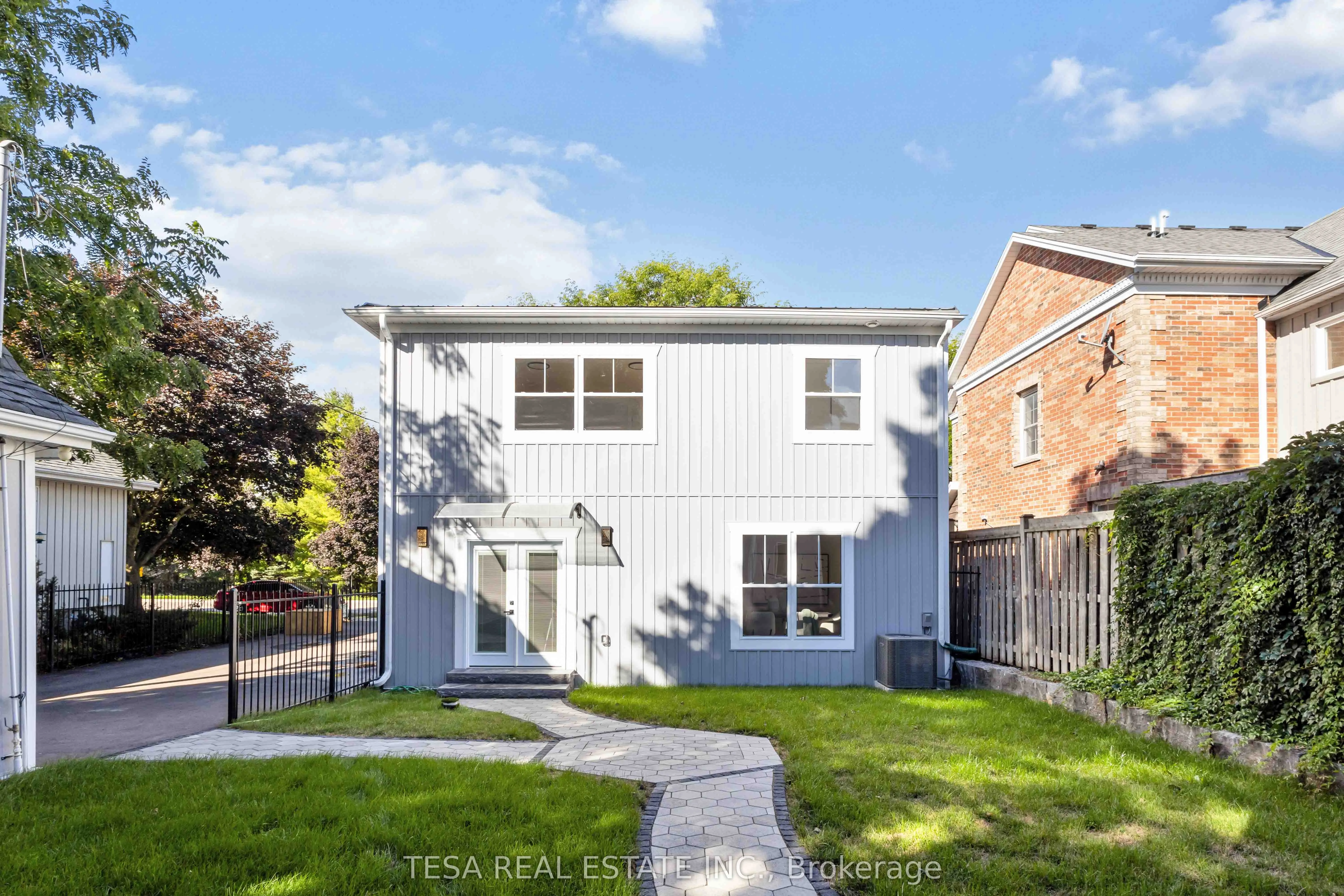 4993 Old Brock Road