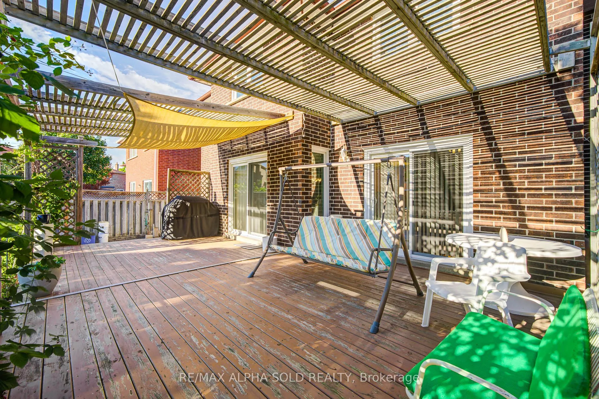 360 Goldhawk Trail