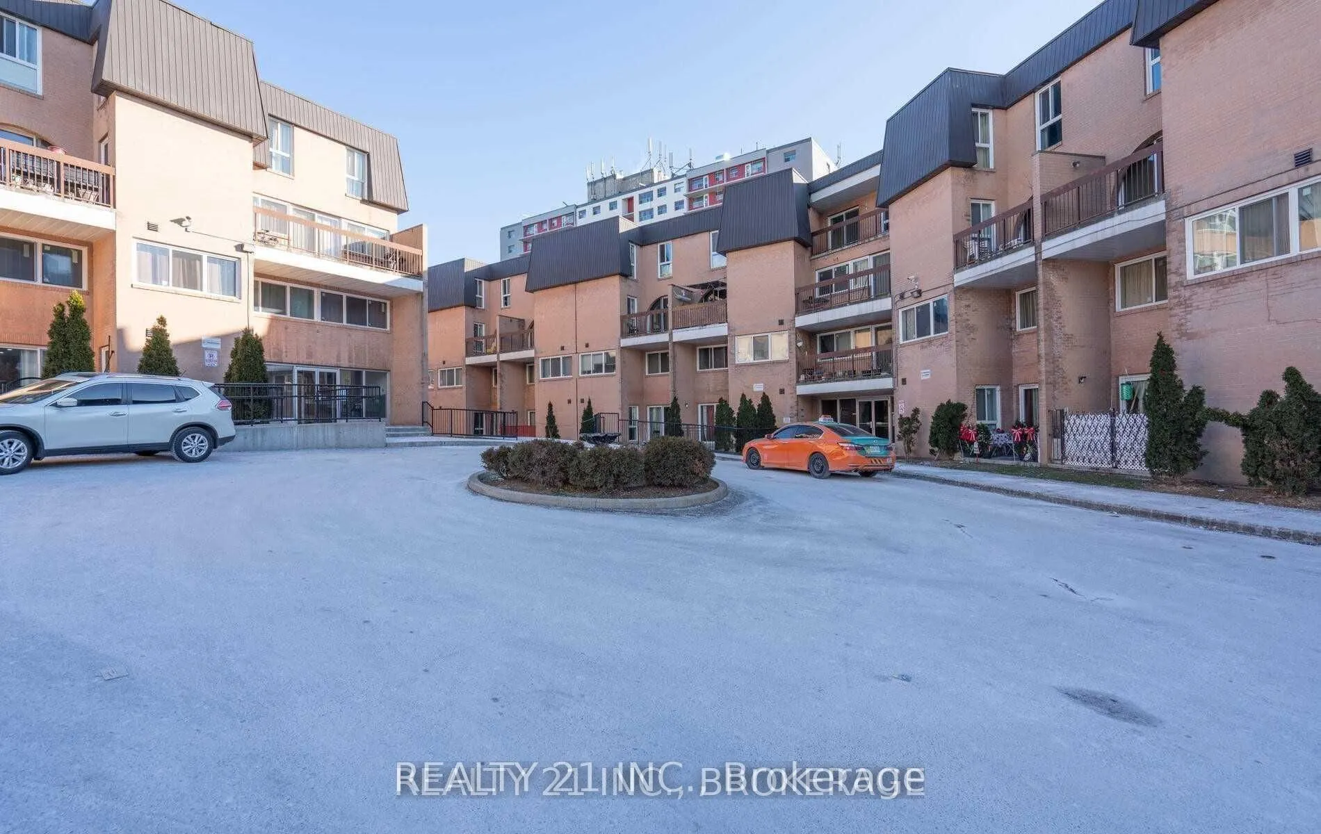 100 Mornelle Court, #2045
