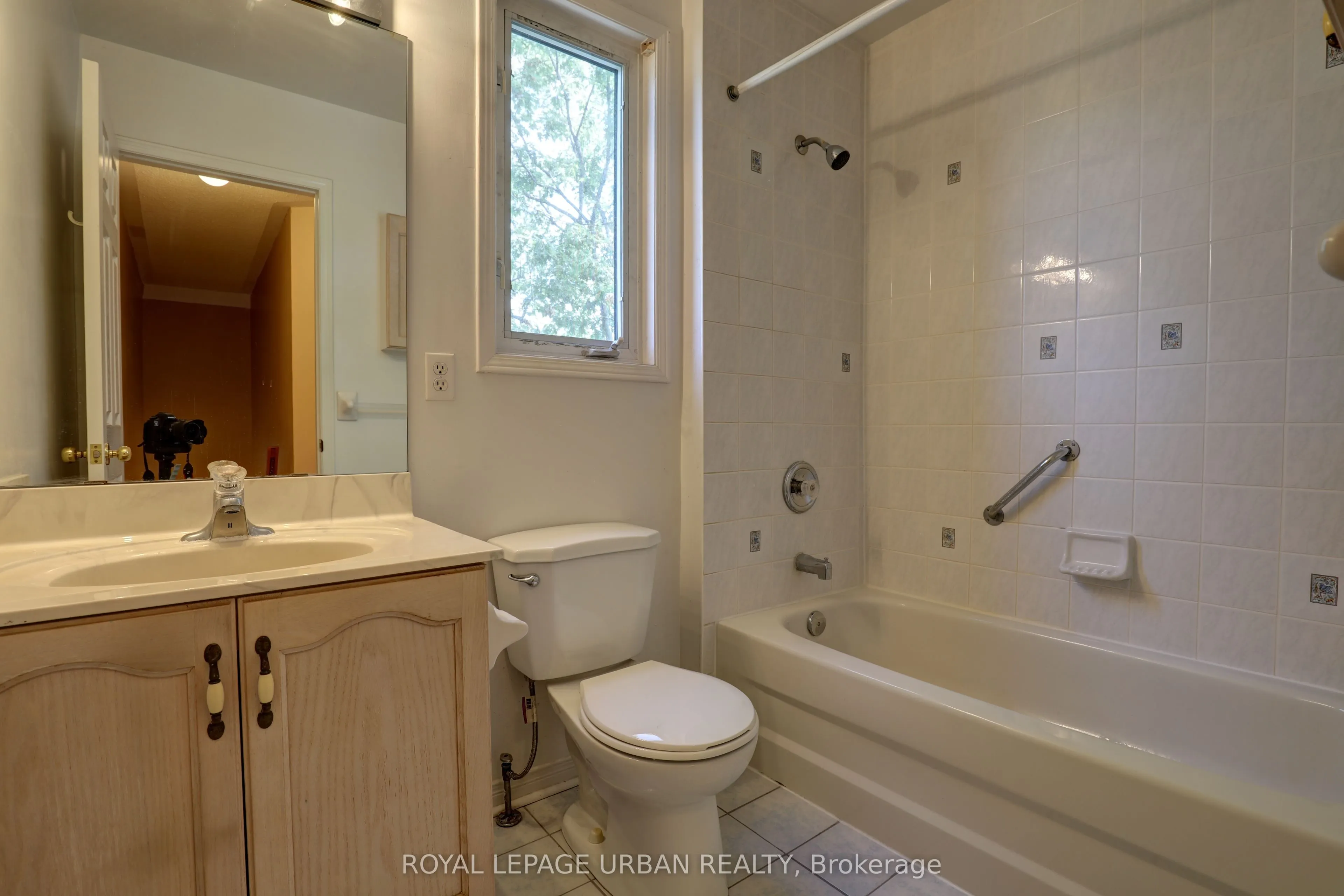28 Rosebank Drive, #1015