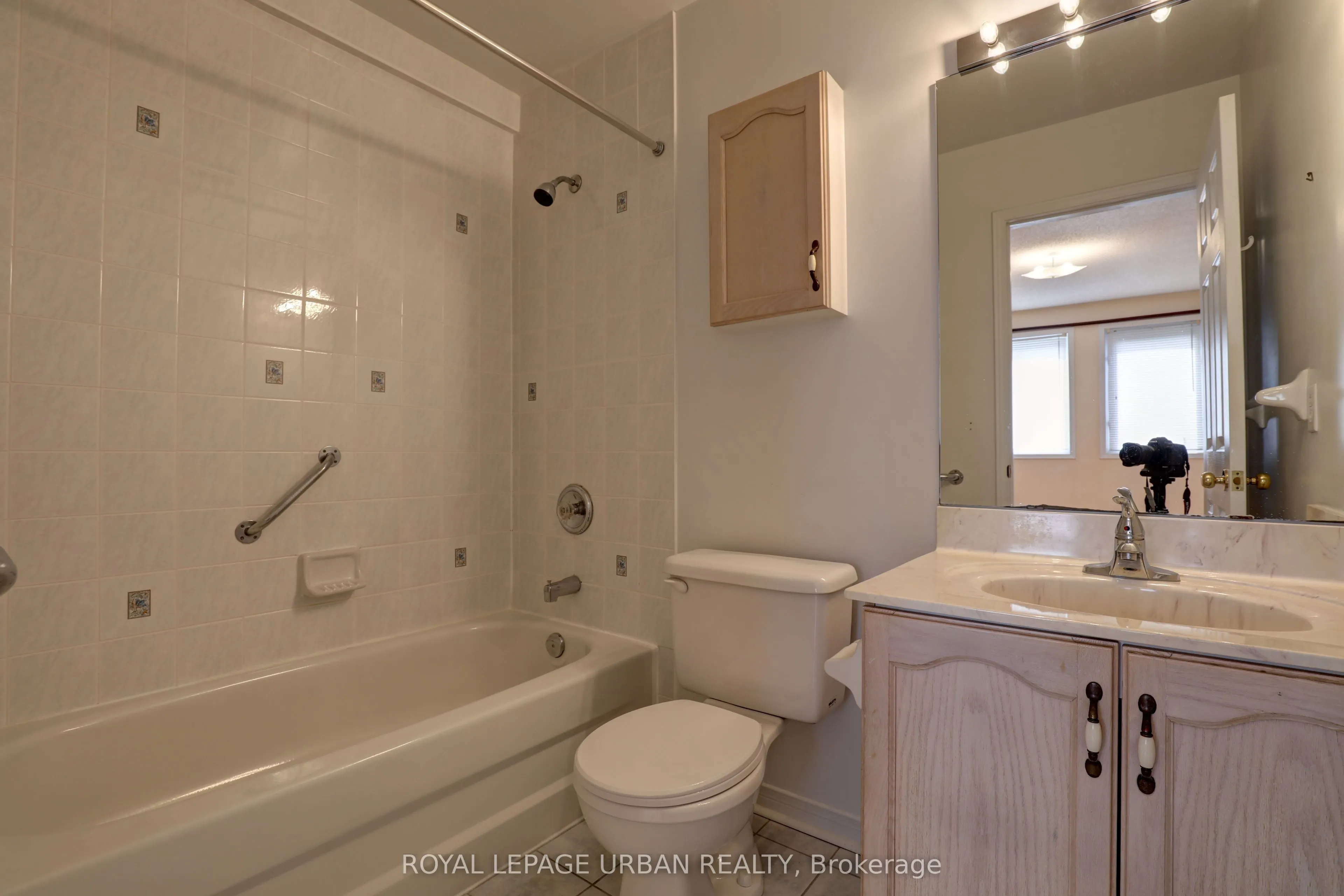 28 Rosebank Drive, #1015