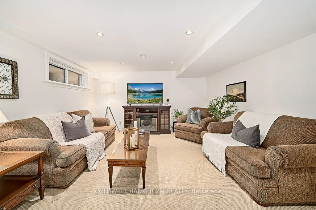 657 Balmoral Drive