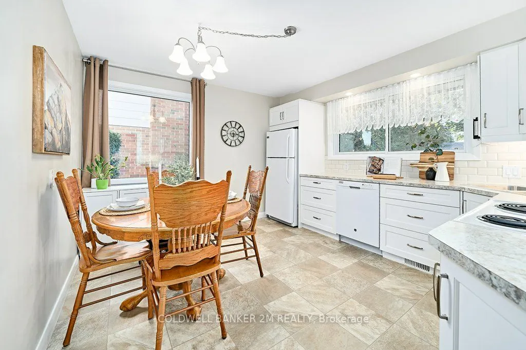 657 Balmoral Drive