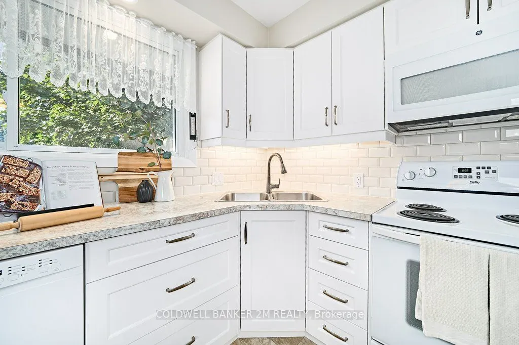 657 Balmoral Drive
