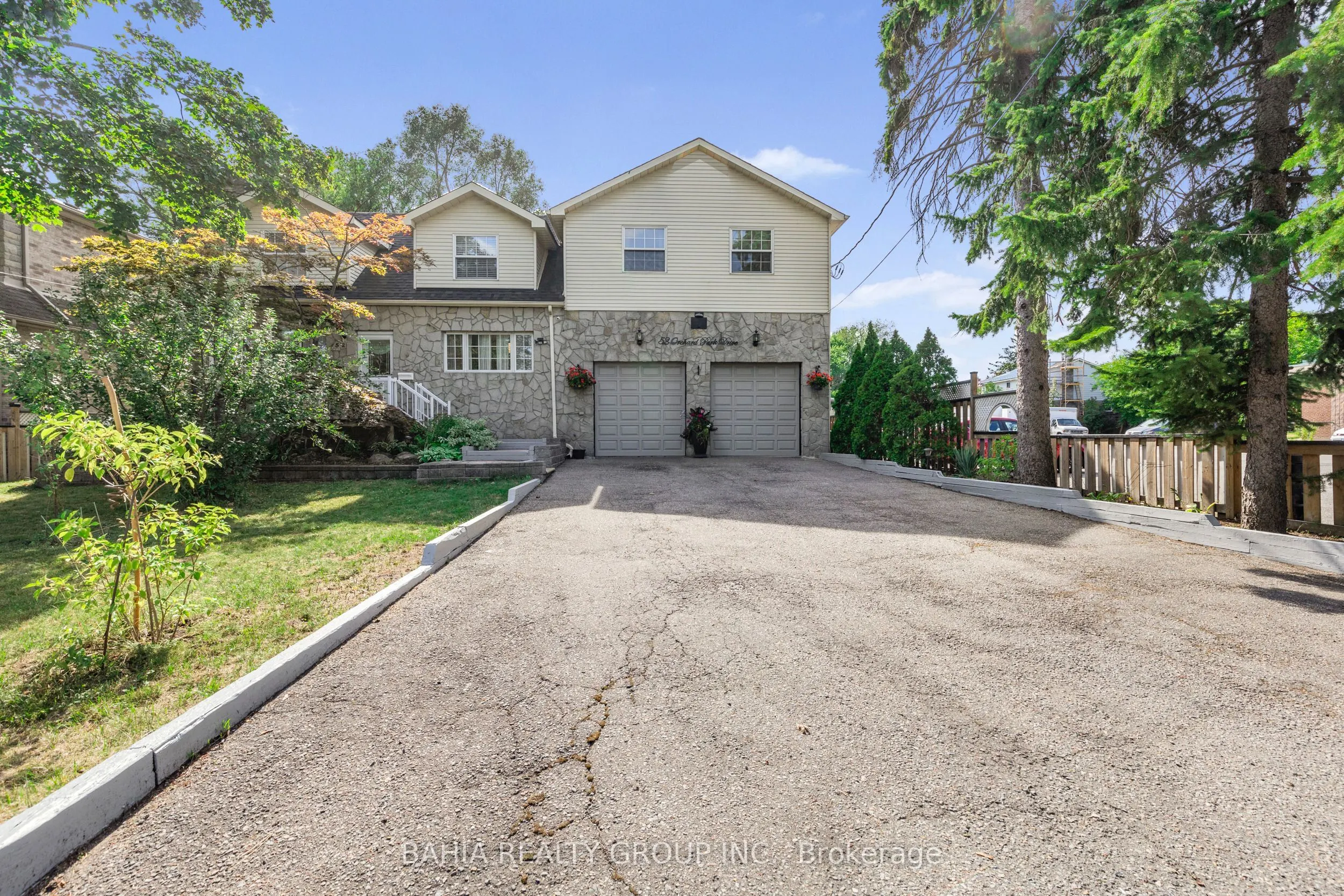 52 Orchard Park Drive