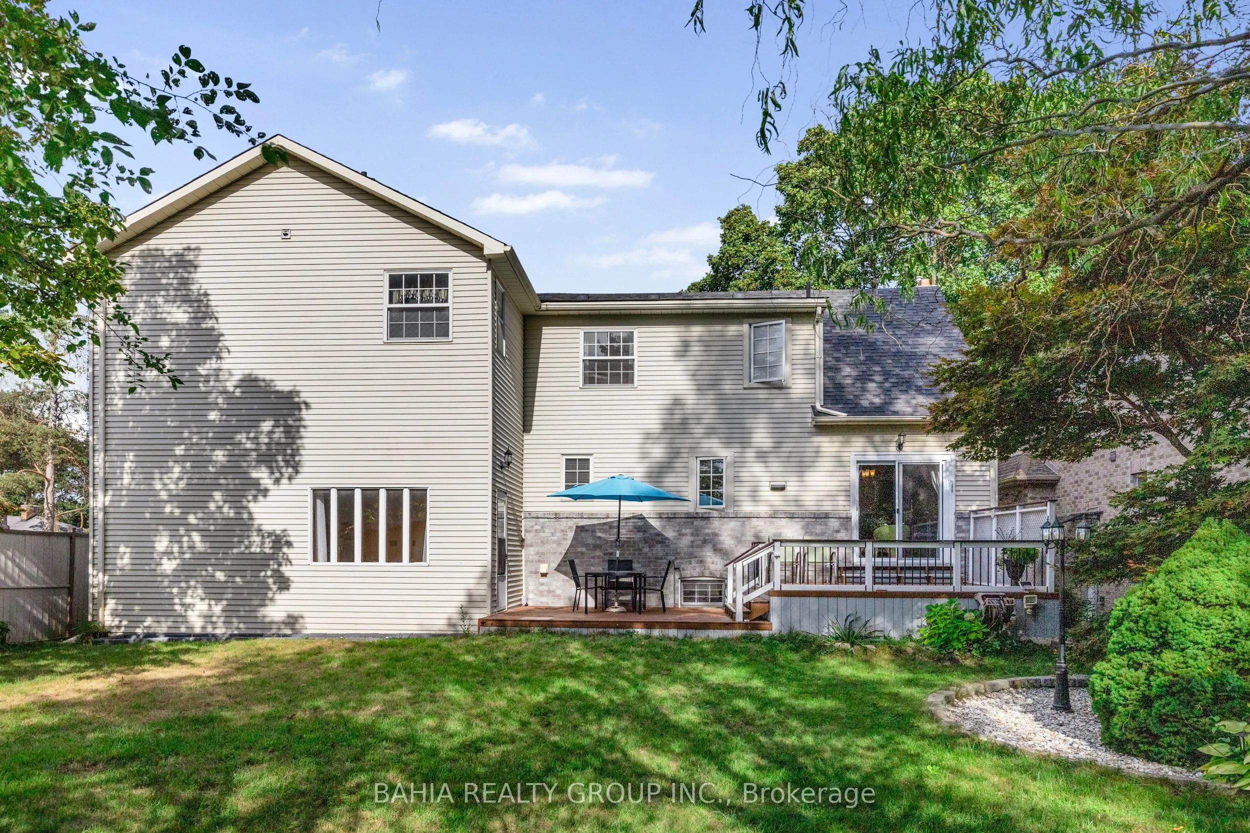 52 Orchard Park Drive