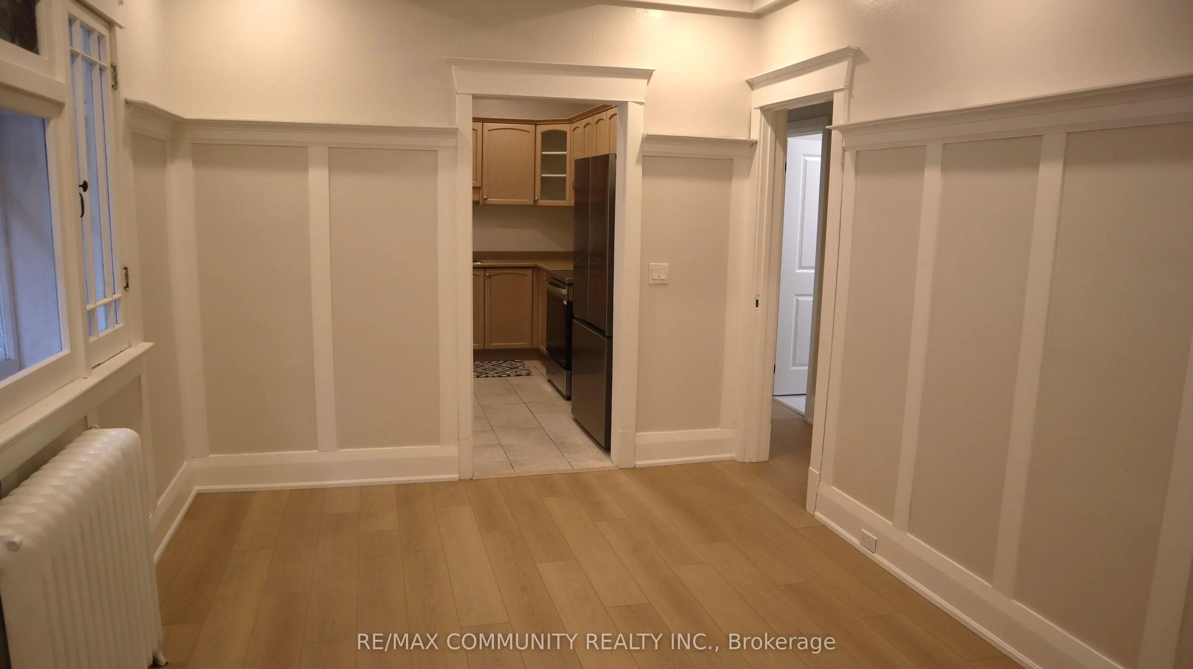 731 Coxwell Avenue, #Main Fl