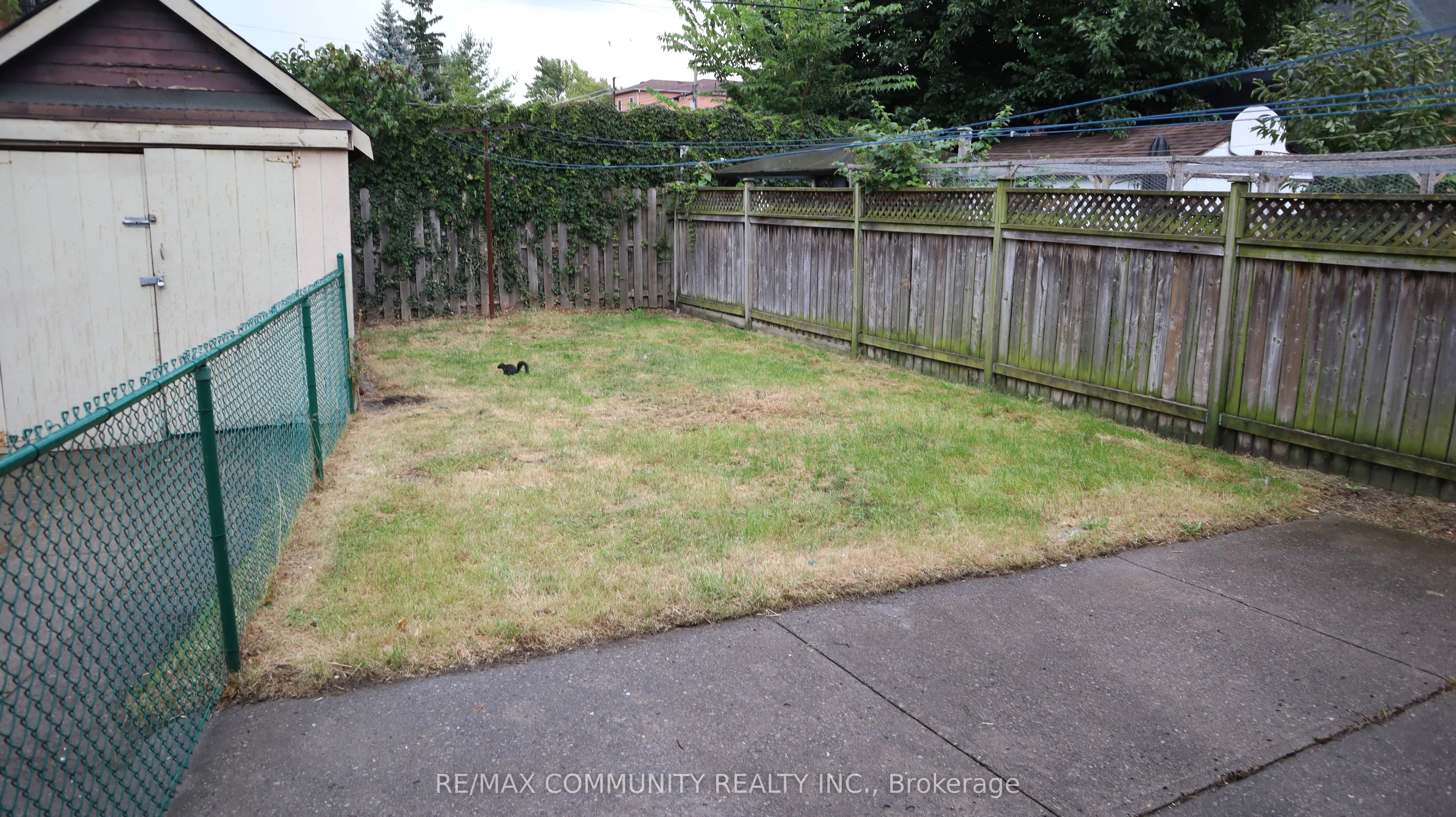 731 Coxwell Avenue, #Main Fl