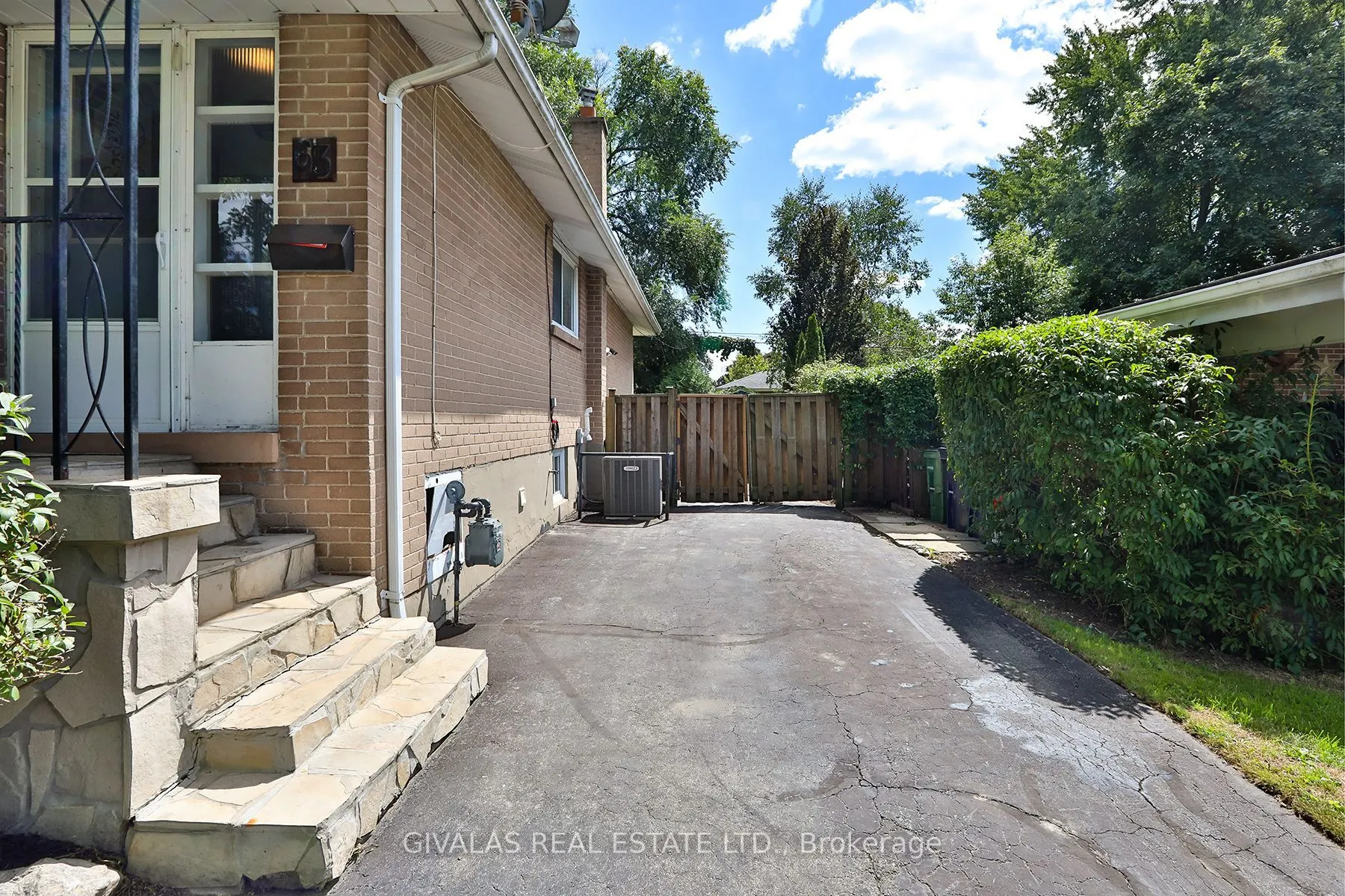 63 Alpaca Drive