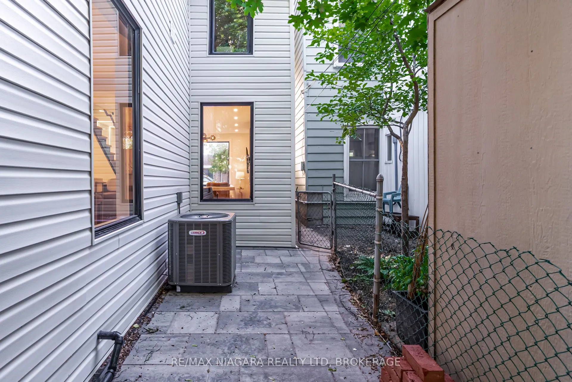 95 Kimberley Avenue