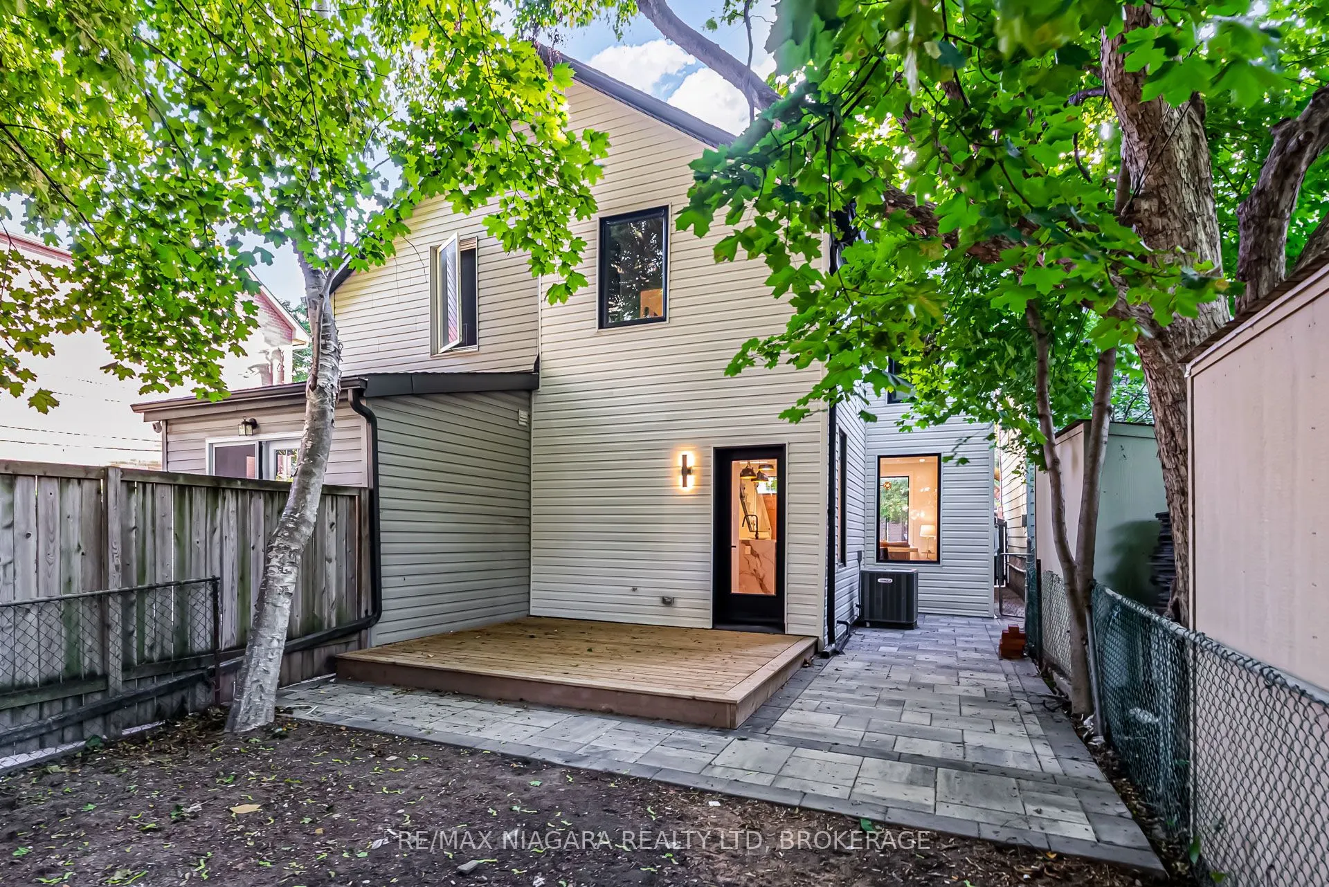 95 Kimberley Avenue