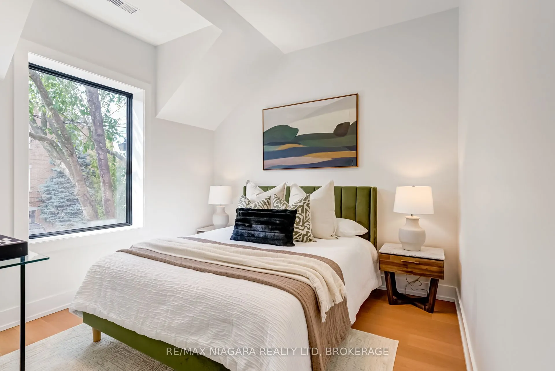 95 Kimberley Avenue