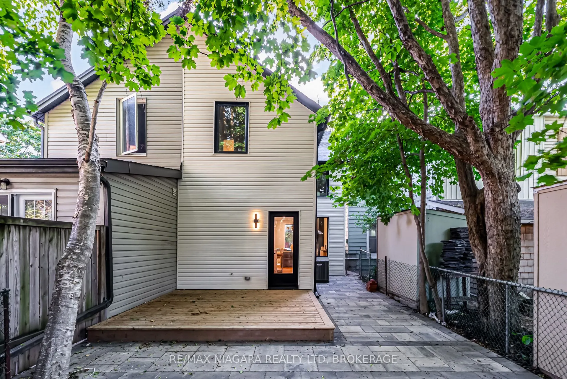 95 Kimberley Avenue