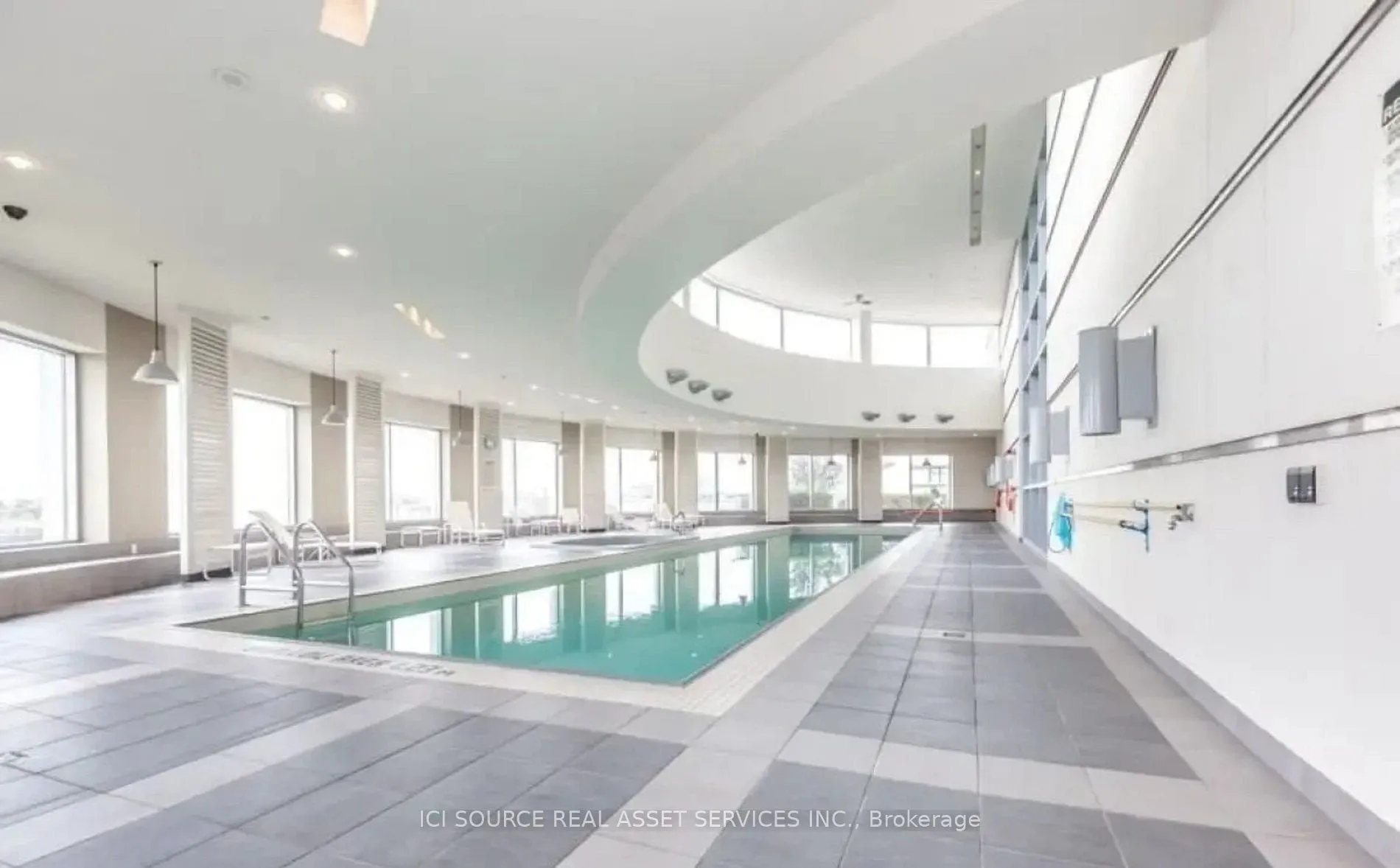 36 Lee Centre Drive, #2808