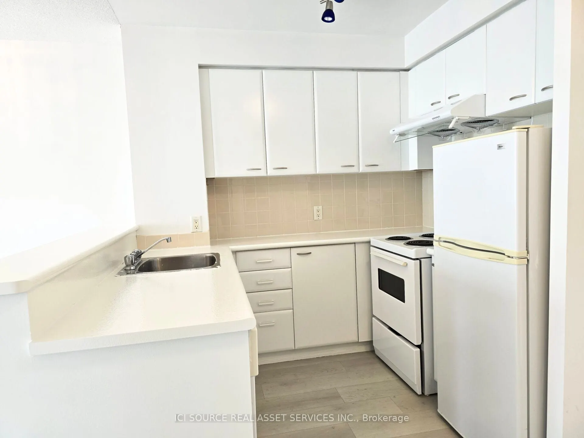 36 Lee Centre Drive, #2808