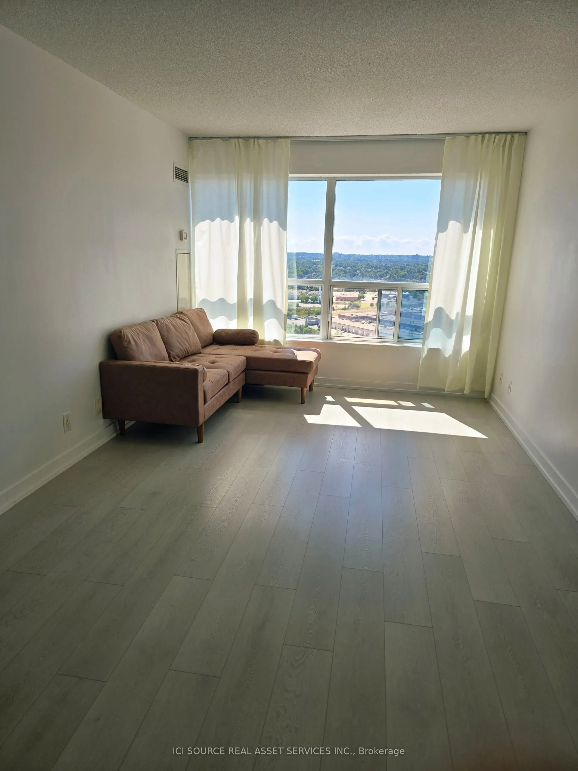 36 Lee Centre Drive, #2808