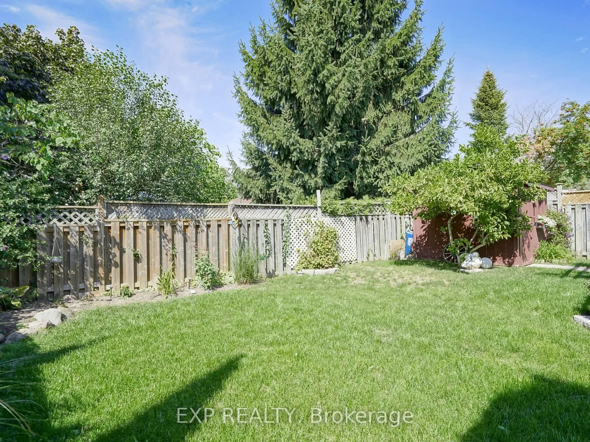 21 Lyndale Crescent