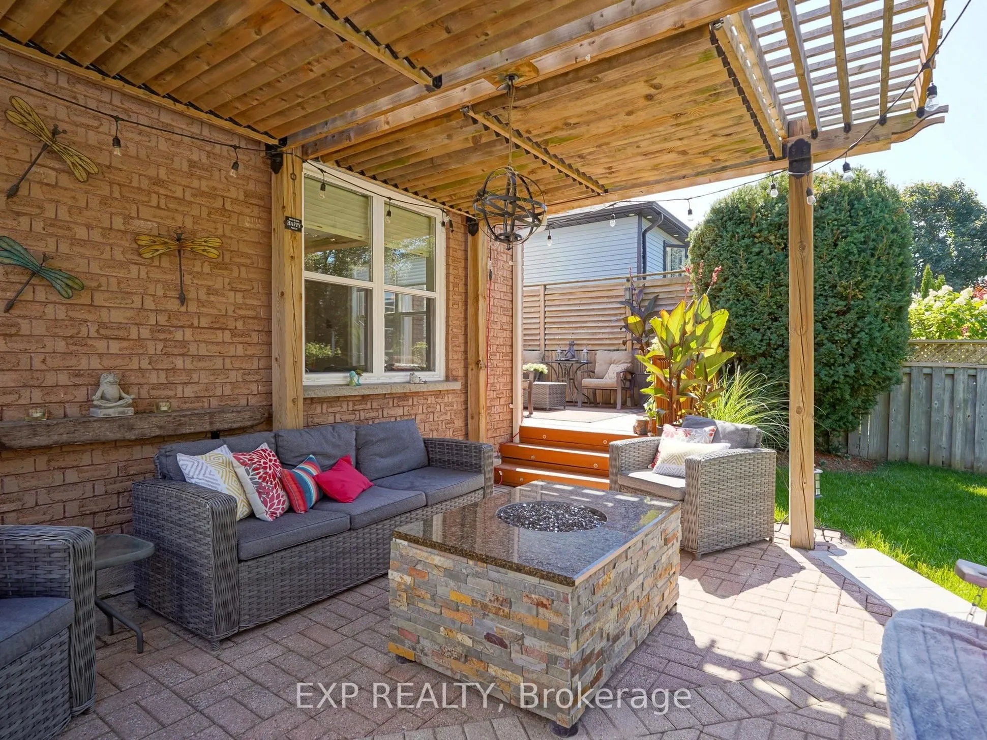 21 Lyndale Crescent