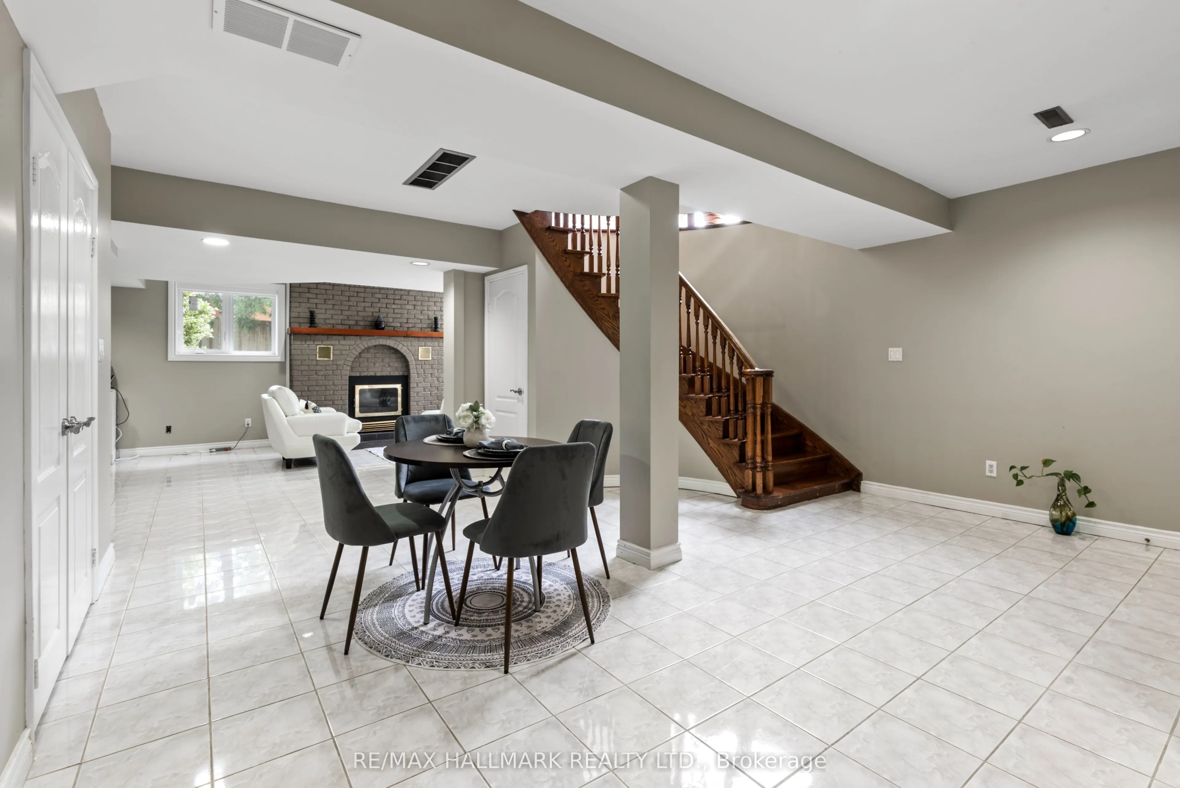 80 Dunstall Crescent