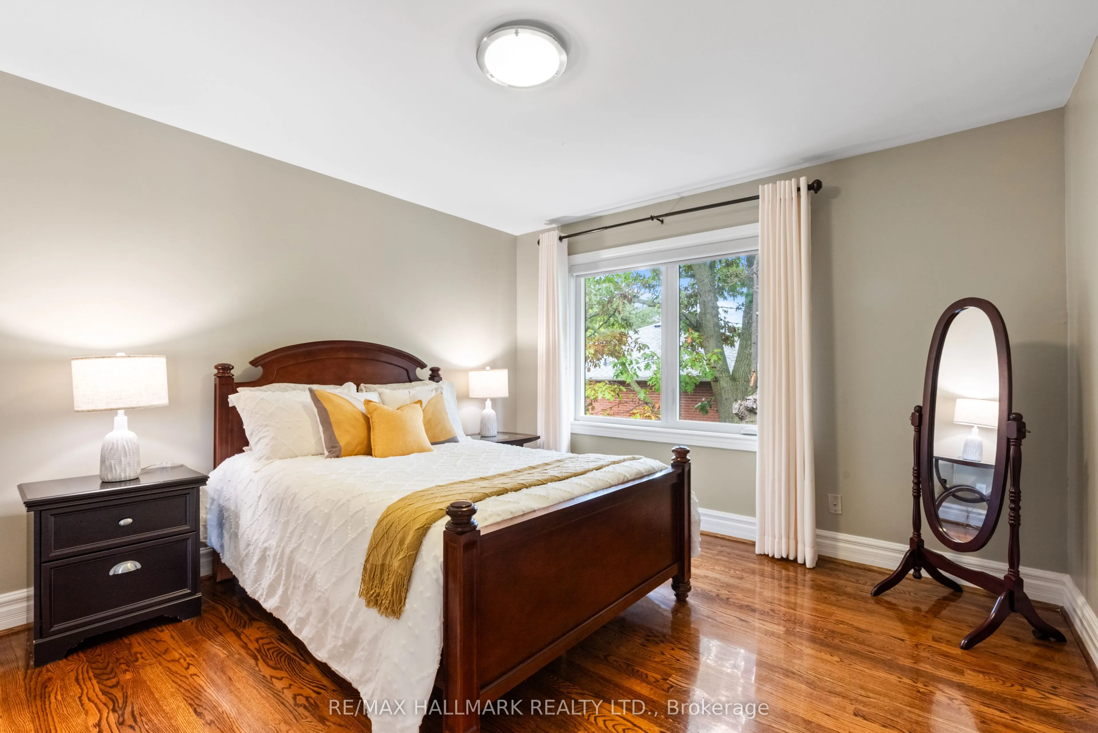 80 Dunstall Crescent