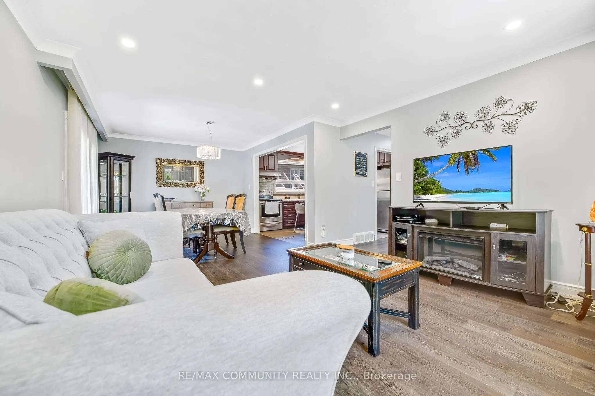 103 Packard Boulevard