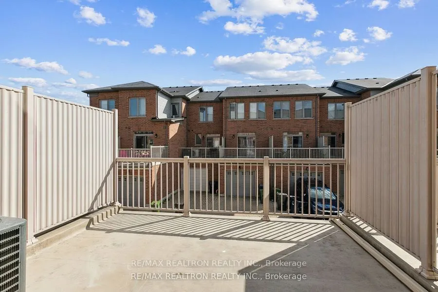 38 Lily Cup Avenue