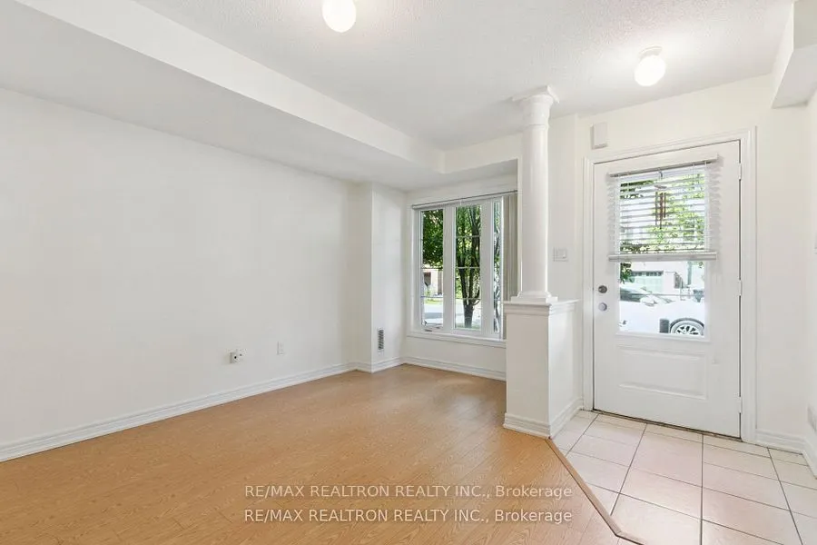 38 Lily Cup Avenue