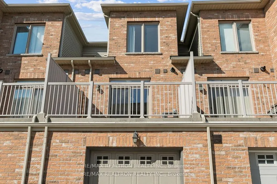 38 Lily Cup Avenue