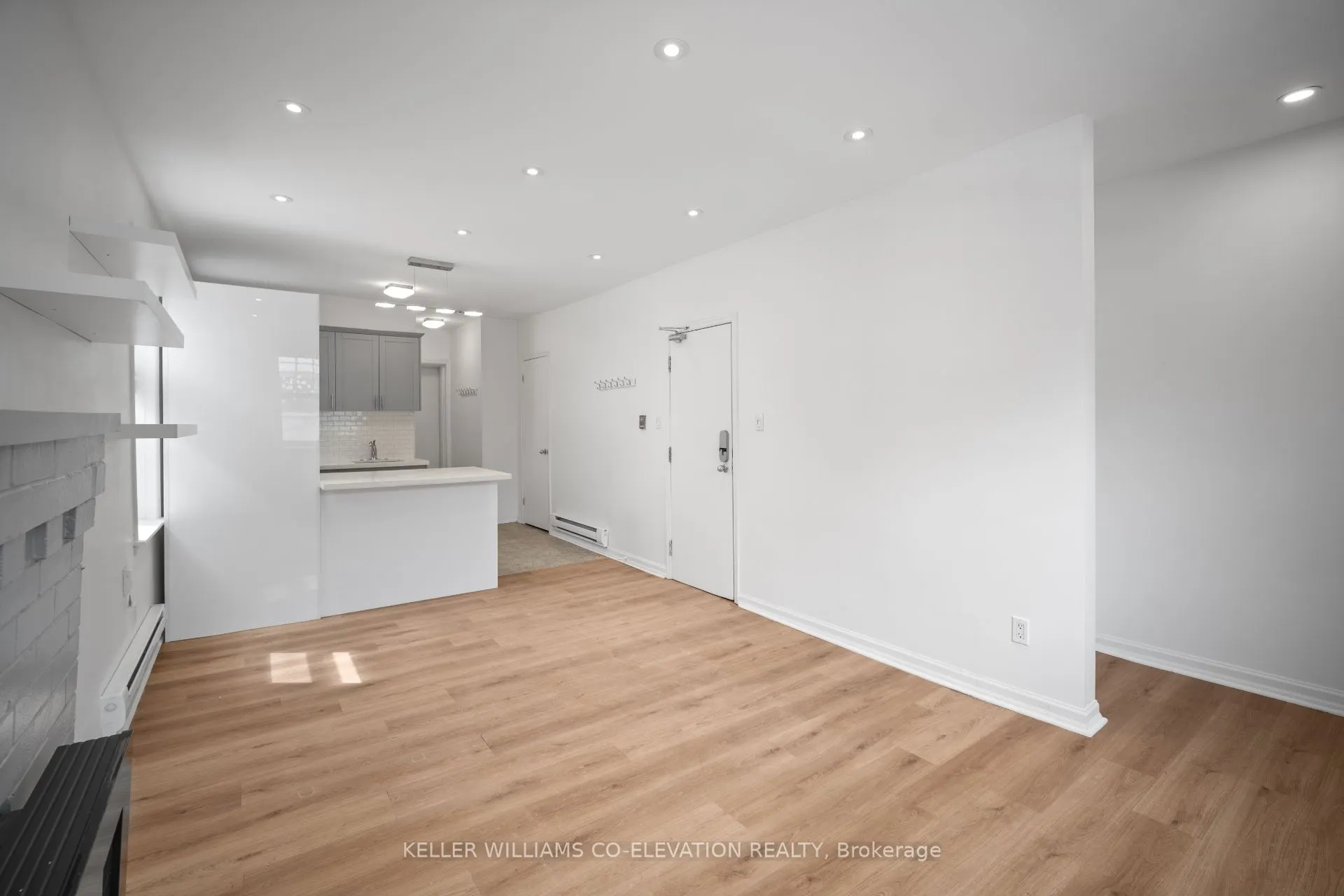 2461 Queen Street E, #8