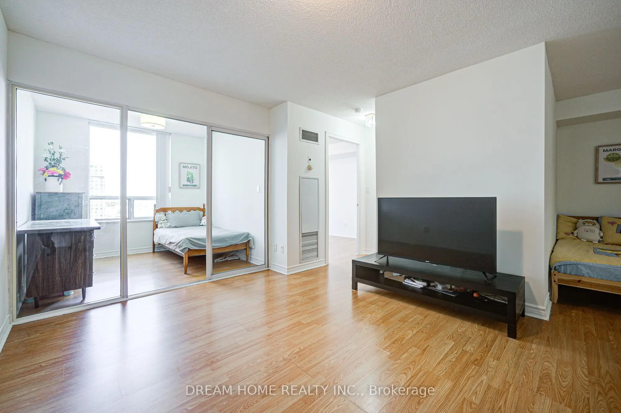 68 CORPORATE Drive, #1531
