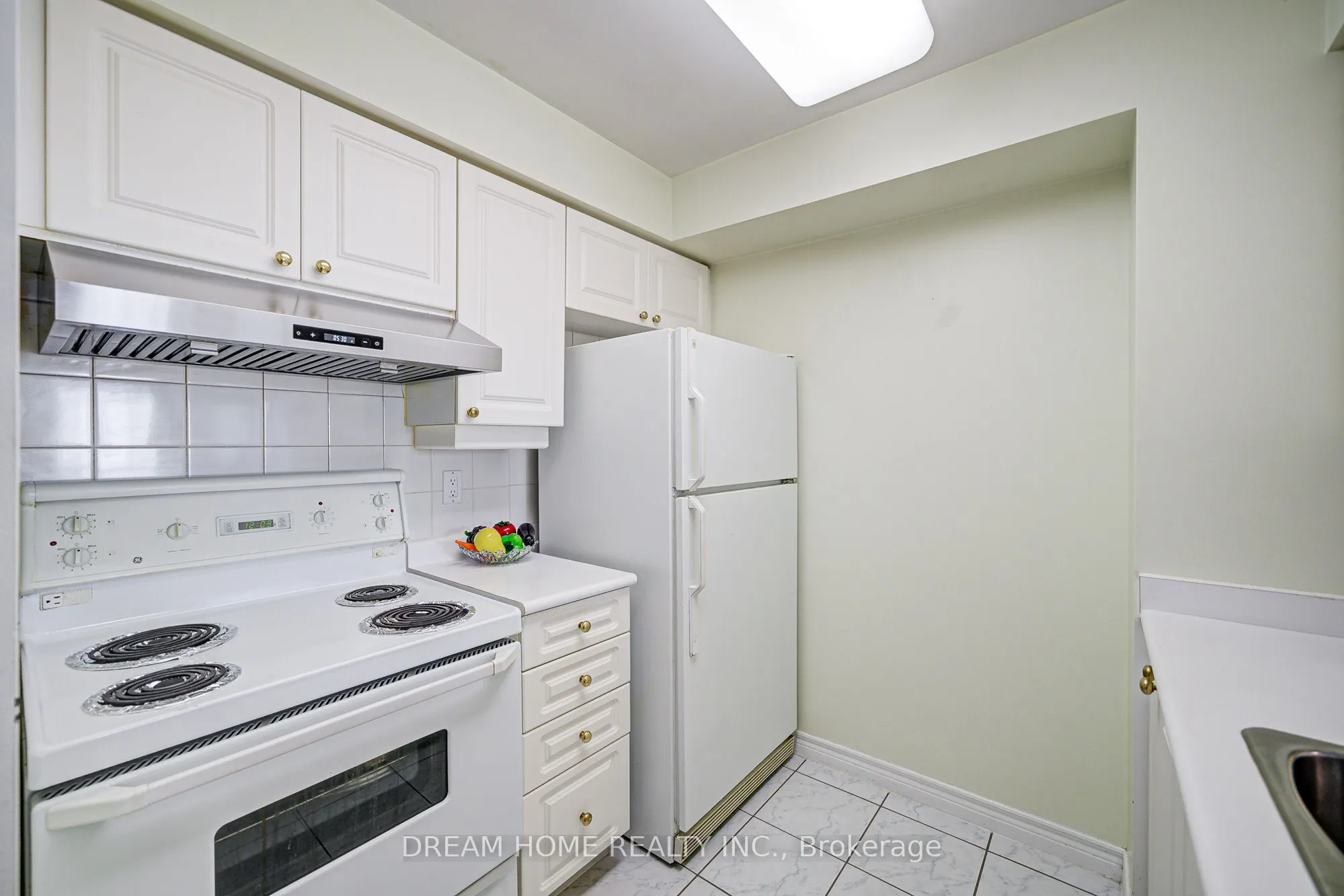 68 CORPORATE Drive, #1531