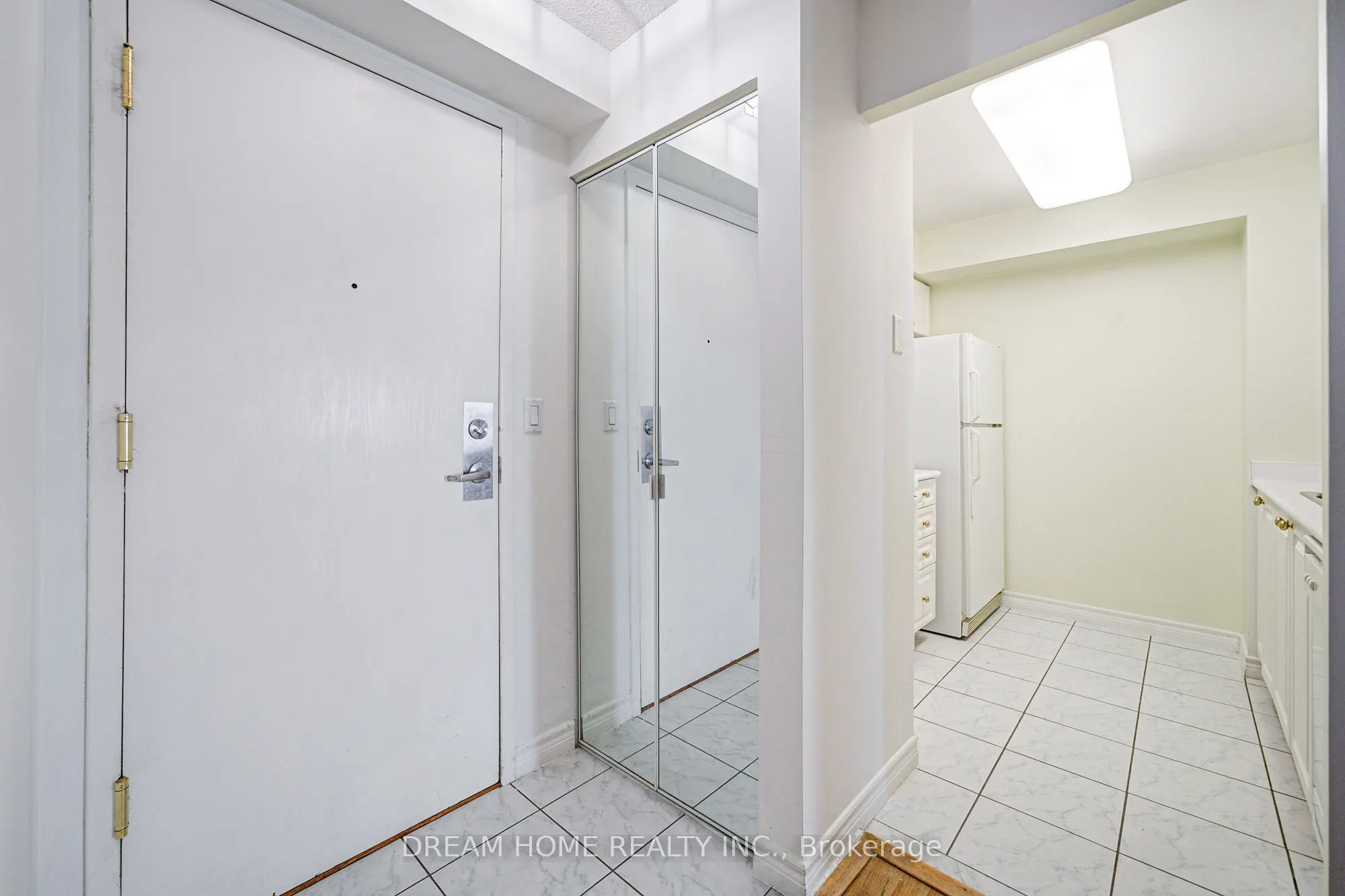68 CORPORATE Drive, #1531