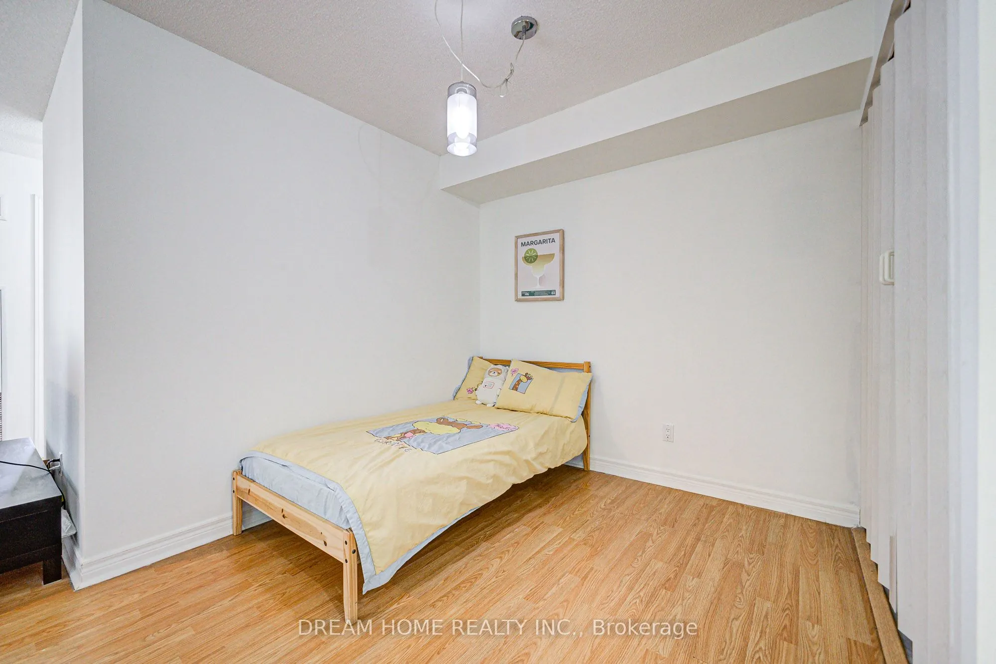 68 CORPORATE Drive, #1531