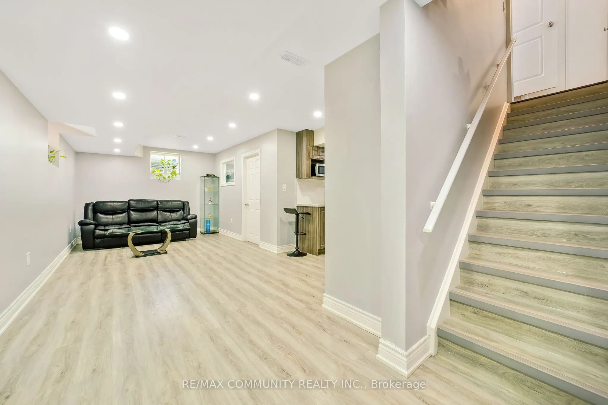 1064 Cameo Street