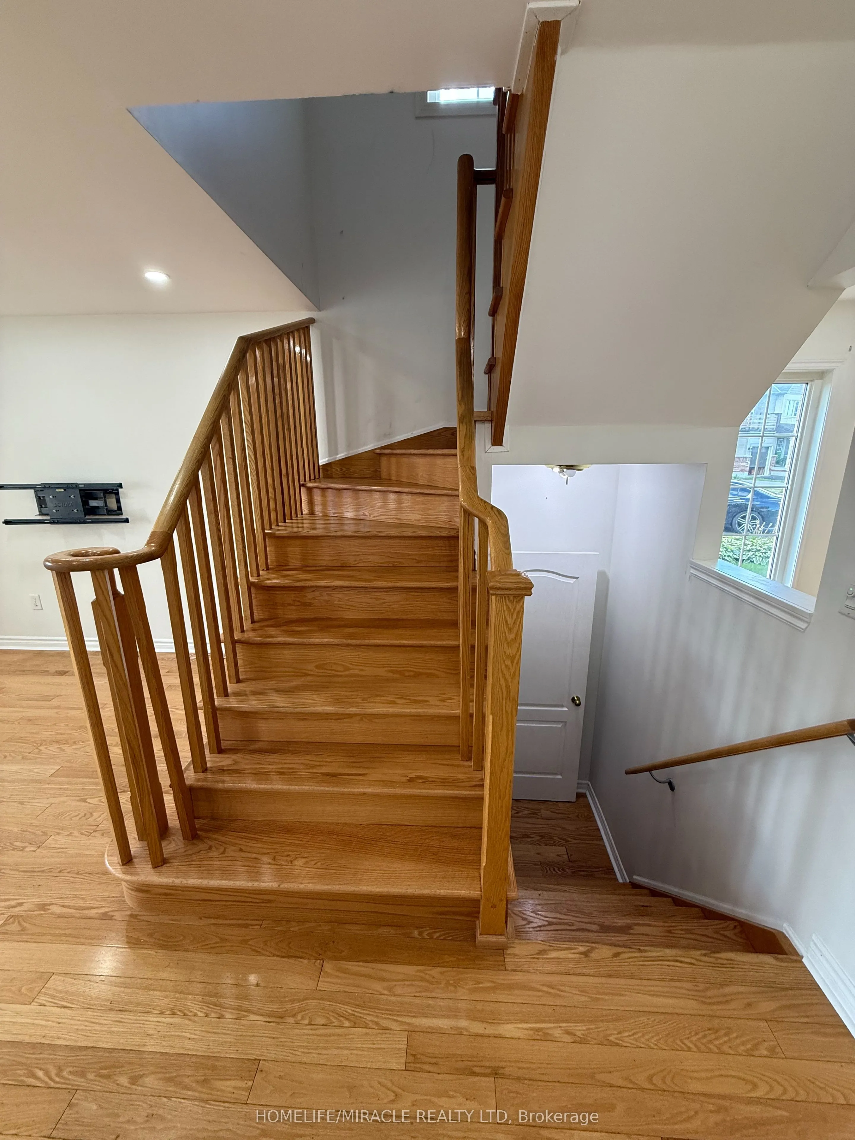 55 Allworth Crescent