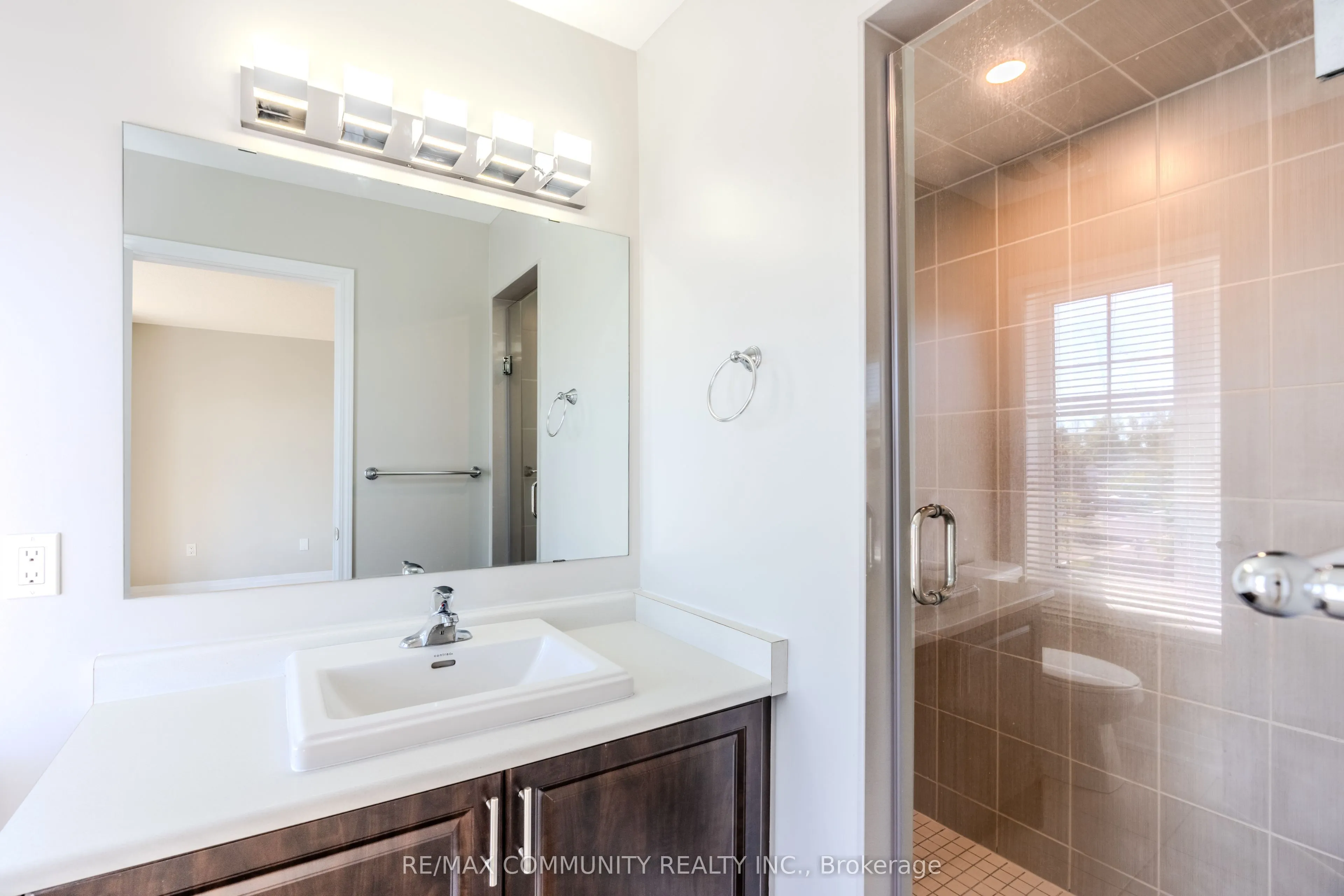 823 Atwater Path