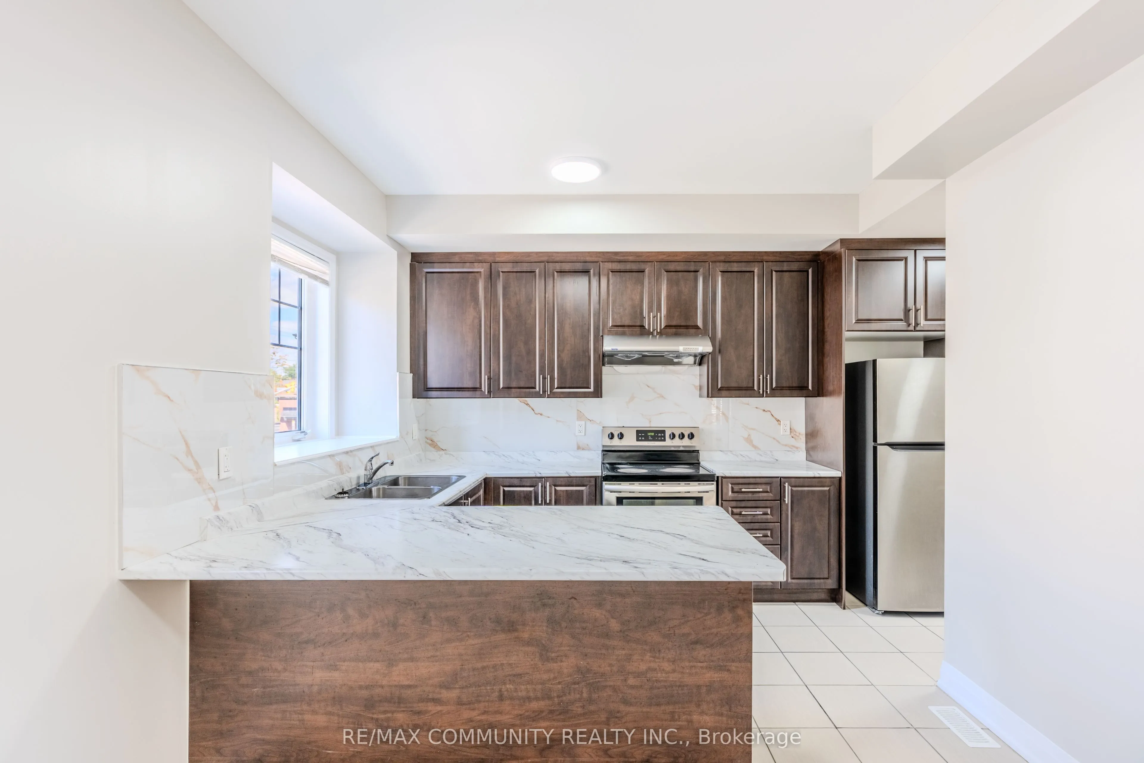 823 Atwater Path