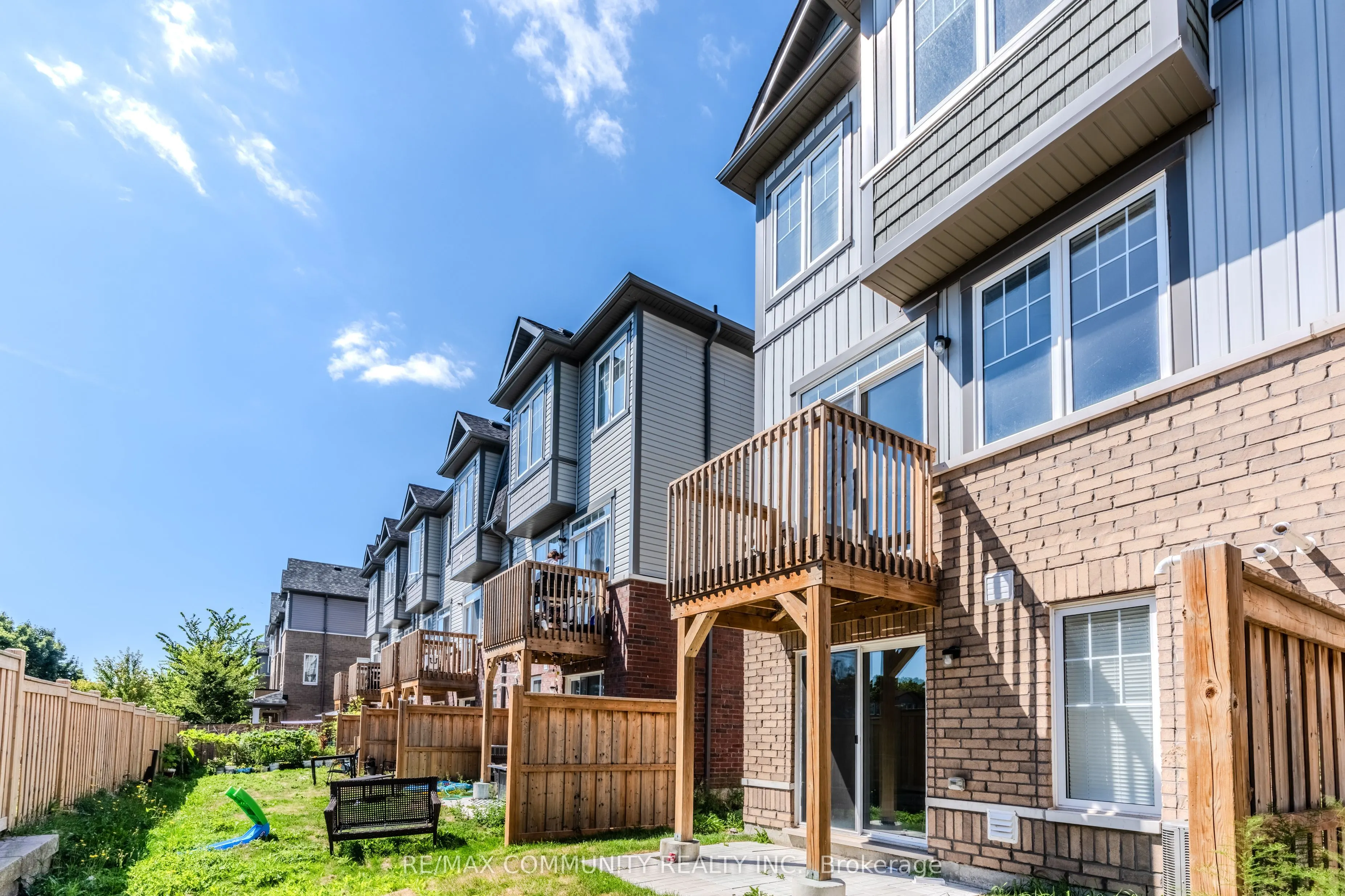 823 Atwater Path