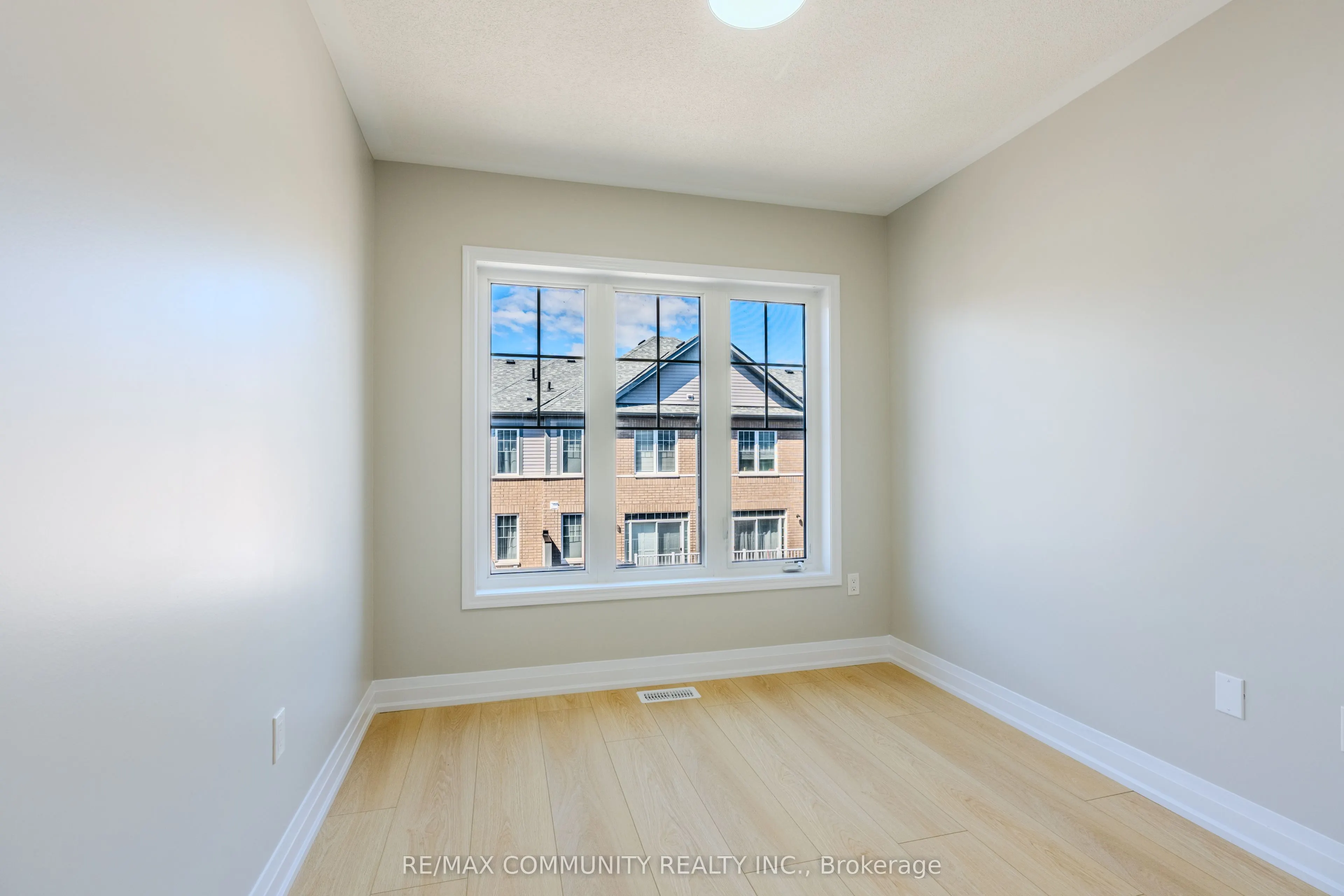 823 Atwater Path