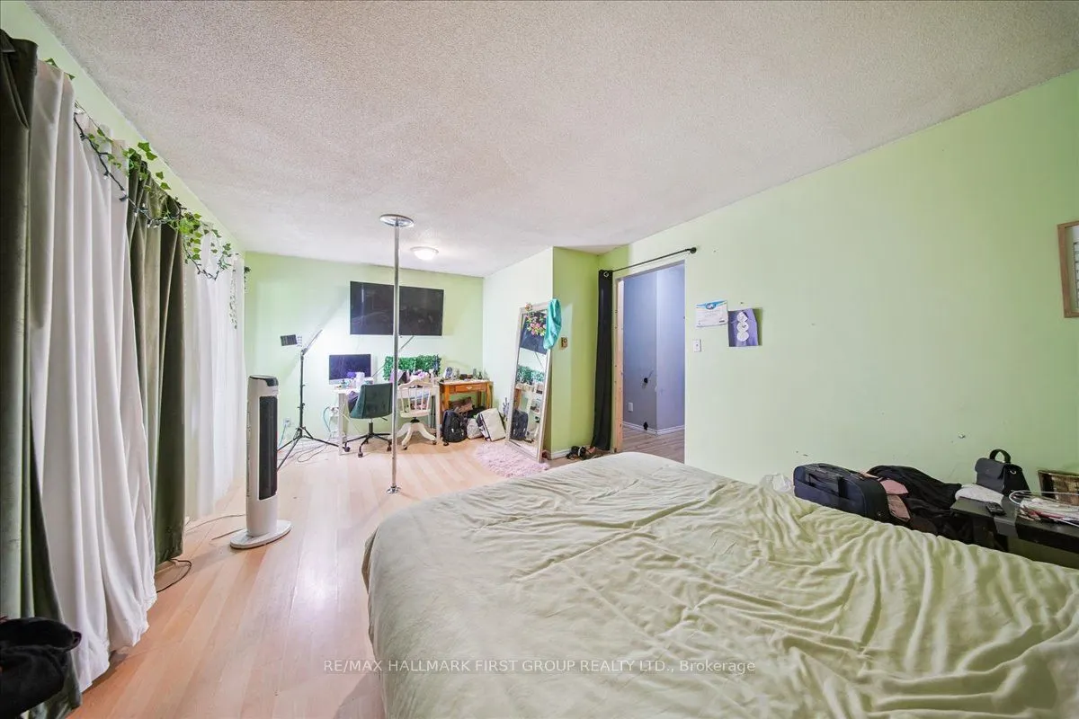 7 Nassau Street