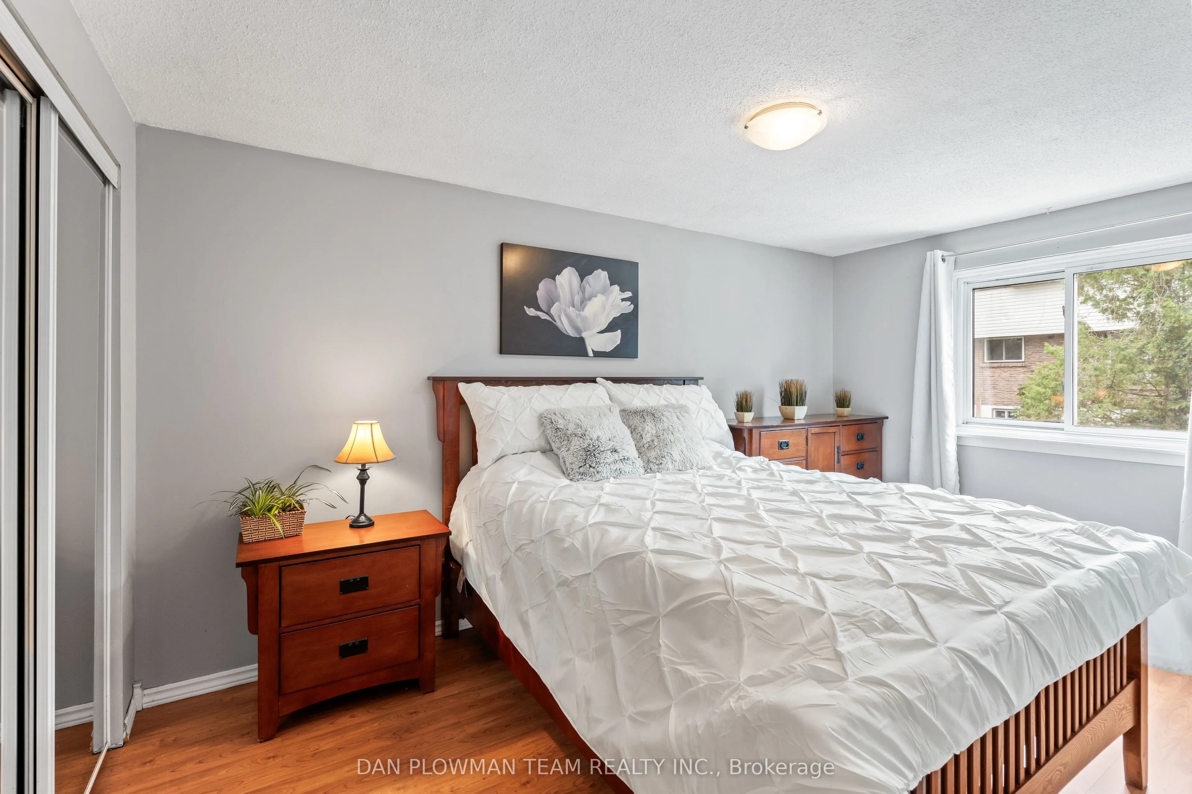 1264 Venus Crescent