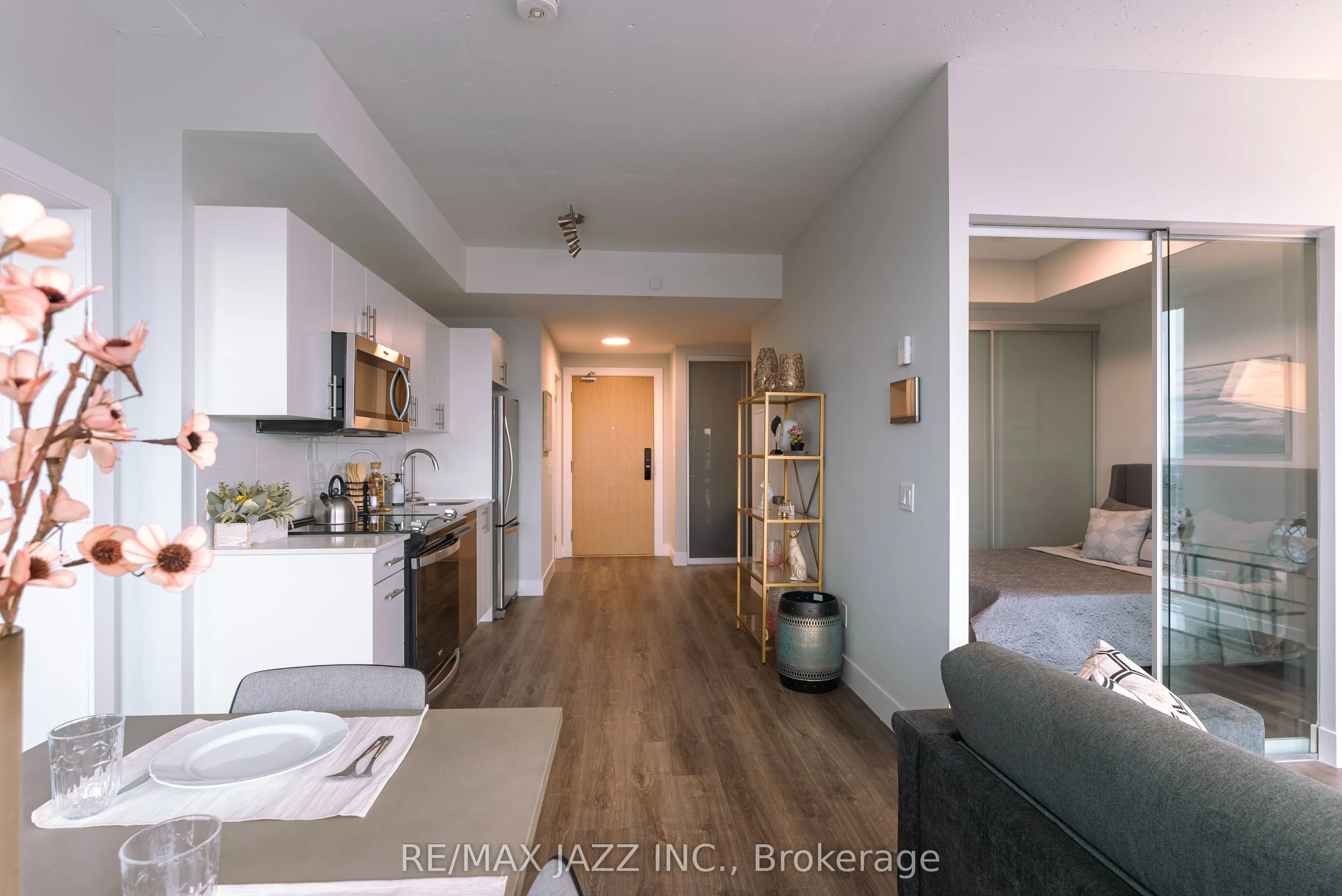 80 Bond Street E, #508