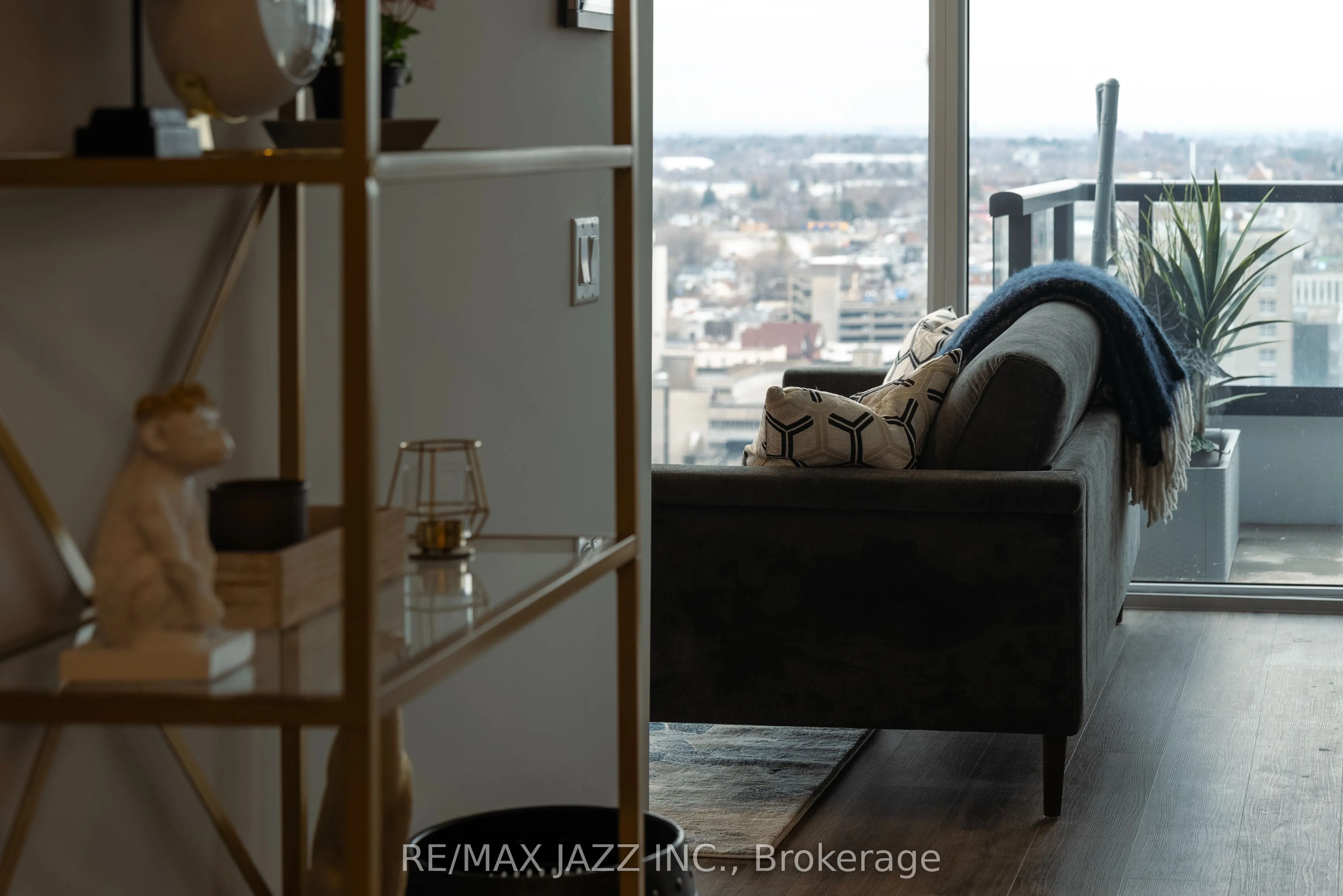 80 Bond Street E, #508