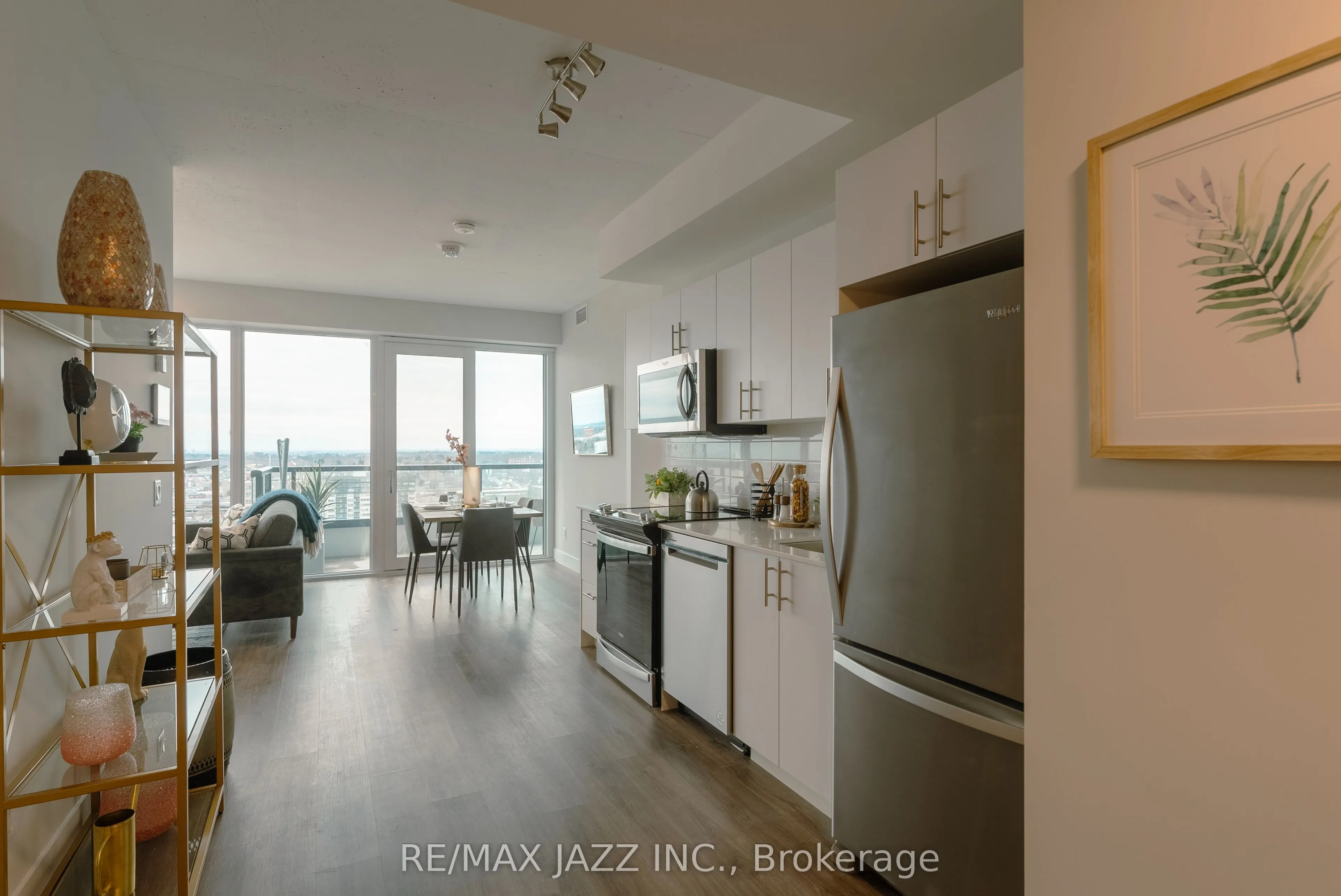 80 Bond Street E, #508