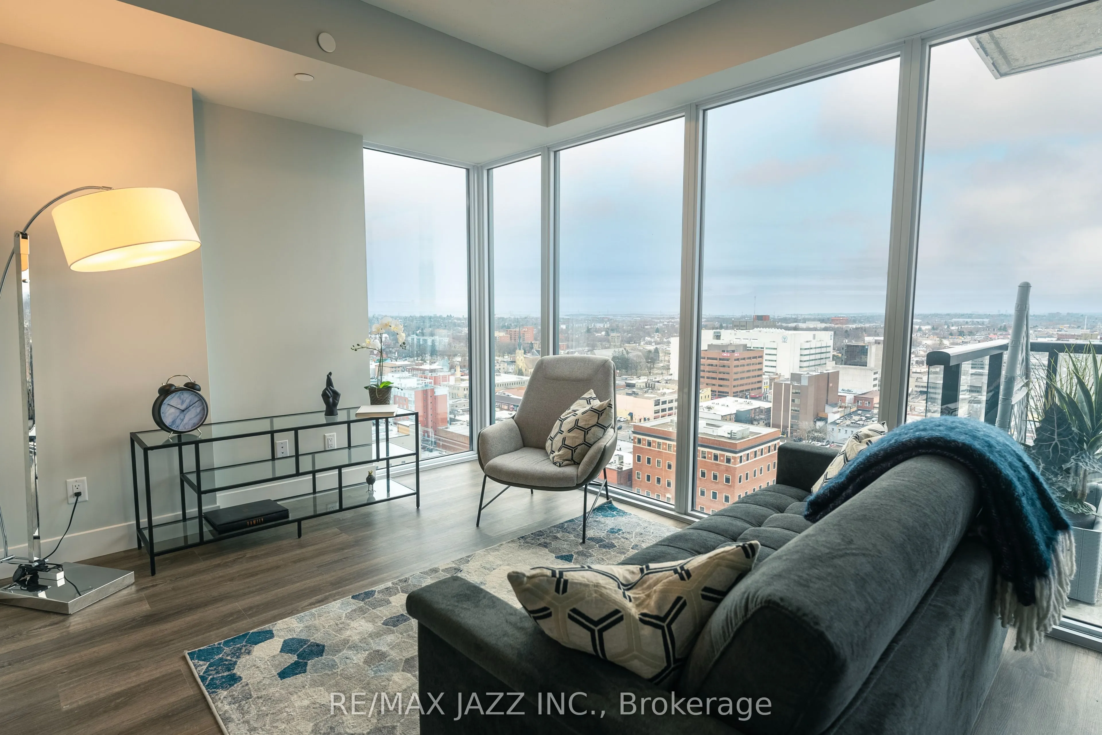 80 Bond Street E, #508
